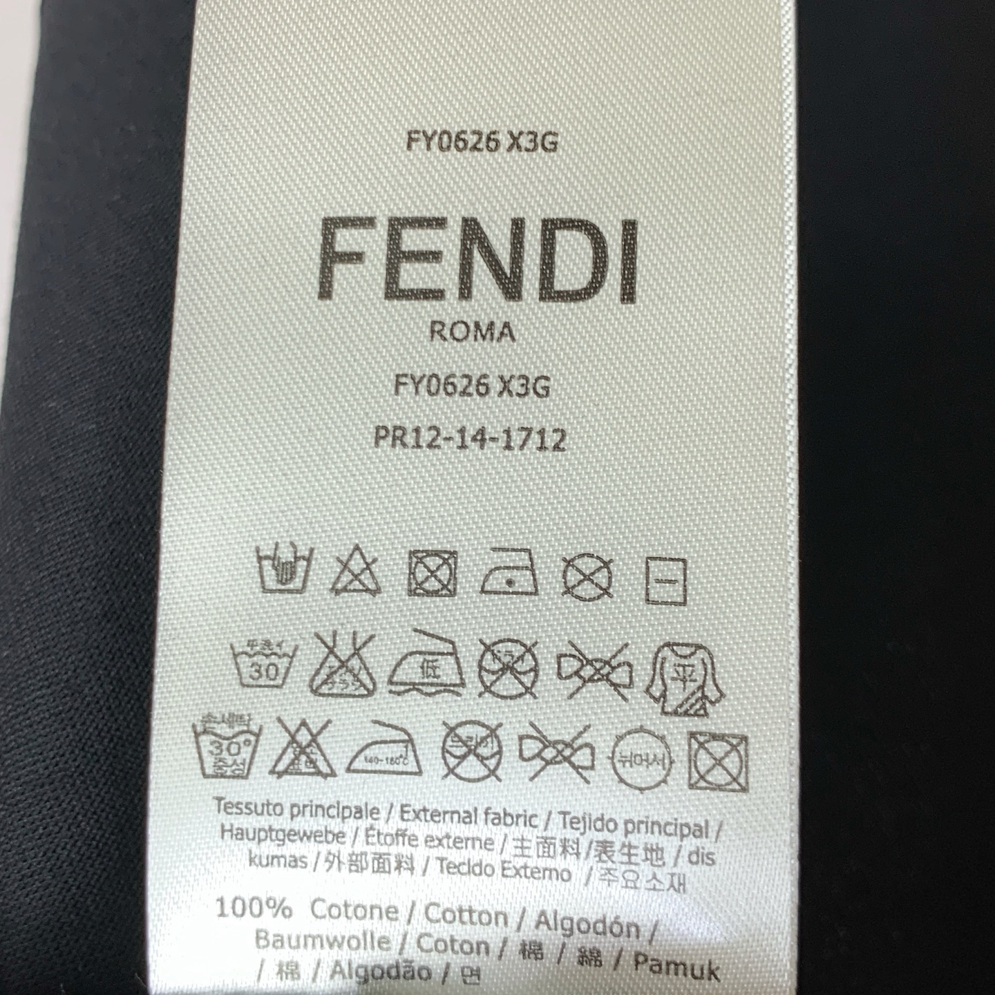 ss芬迪纯棉最新面料！经典标识图案logo时尚简约潮流短袖，最顶级的品质专柜原单短袖，顶级制作工艺进口面