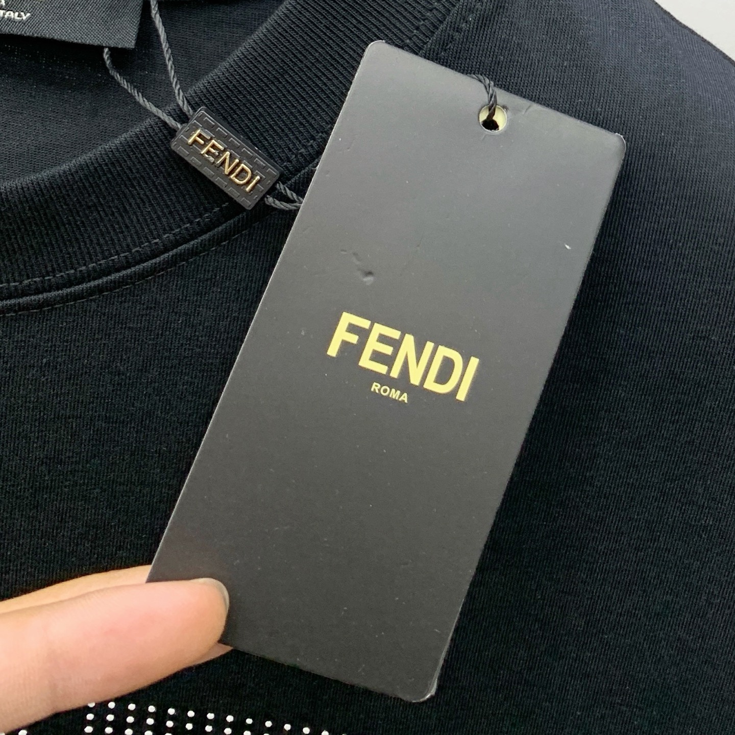 ss芬迪纯棉最新面料！经典标识图案logo时尚简约潮流短袖，最顶级的品质专柜原单短袖，顶级制作工艺进口面