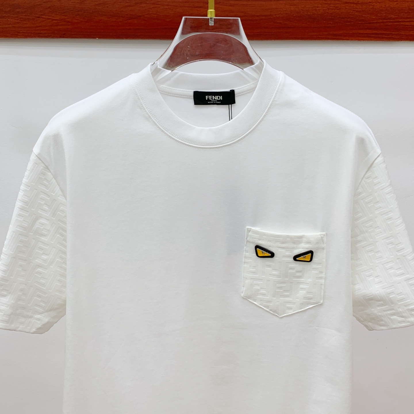 ss芬迪纯棉最新面料！经典标识图案logo时尚简约潮流短袖，最顶级的品质专柜原单短袖，顶级制作工艺进口面