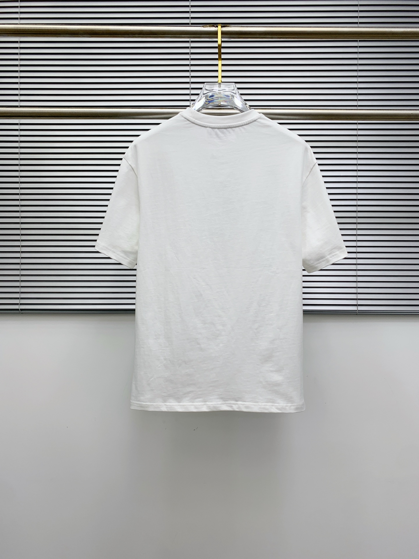 PLV2025夏季新款短袖T恤，个性艺术系列全网独家首发 百搭款细节处理完美纯棉面料十分精致 原版面料 