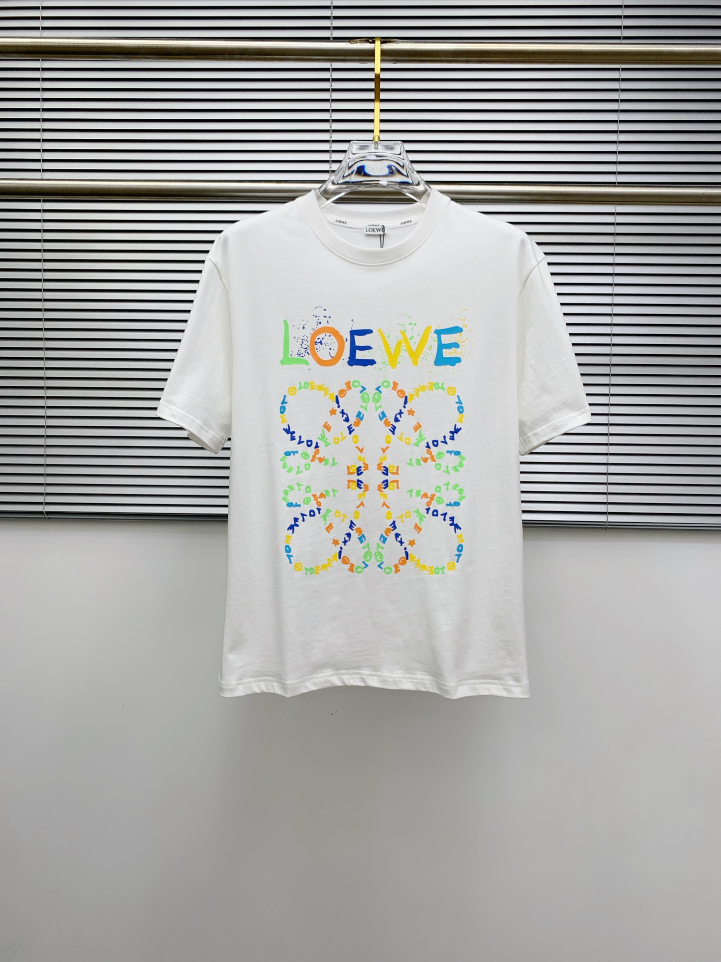 P罗意威2025夏季新款短袖T恤，个性艺术系列全网独家首发 百搭款细节处理完美纯棉面料十分精致 原版面料