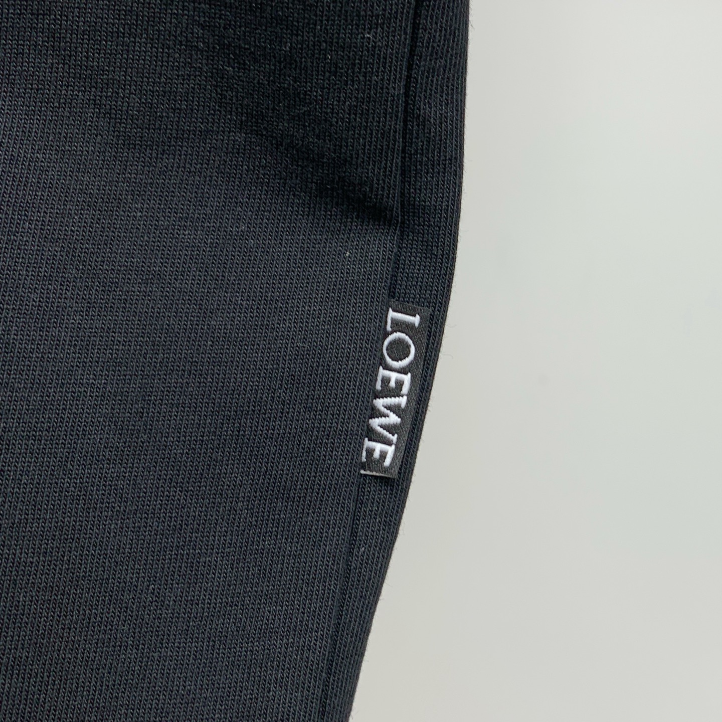 P罗意威2025夏季新款短袖T恤，个性艺术系列全网独家首发 百搭款细节处理完美纯棉面料十分精致 原版面料