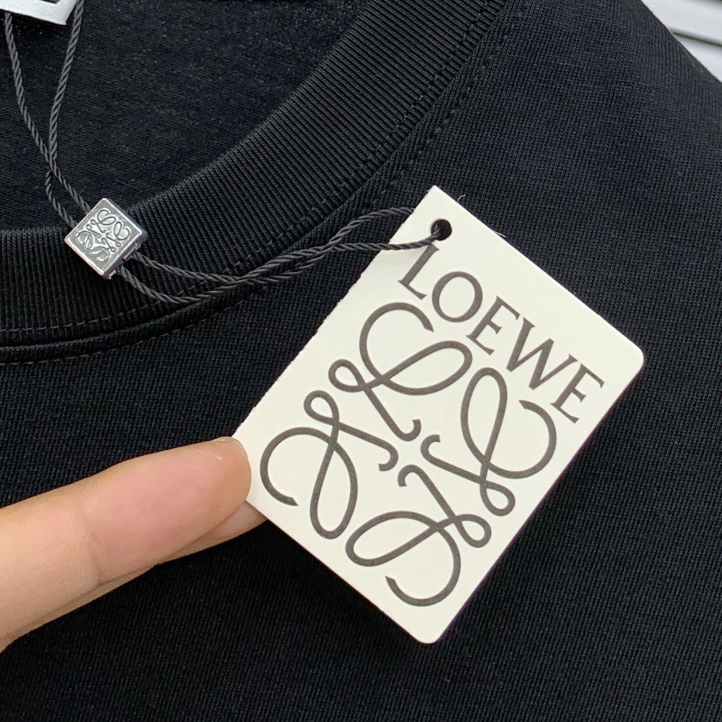 P罗意威2025夏季新款短袖T恤，个性艺术系列全网独家首发 百搭款细节处理完美纯棉面料十分精致 原版面料