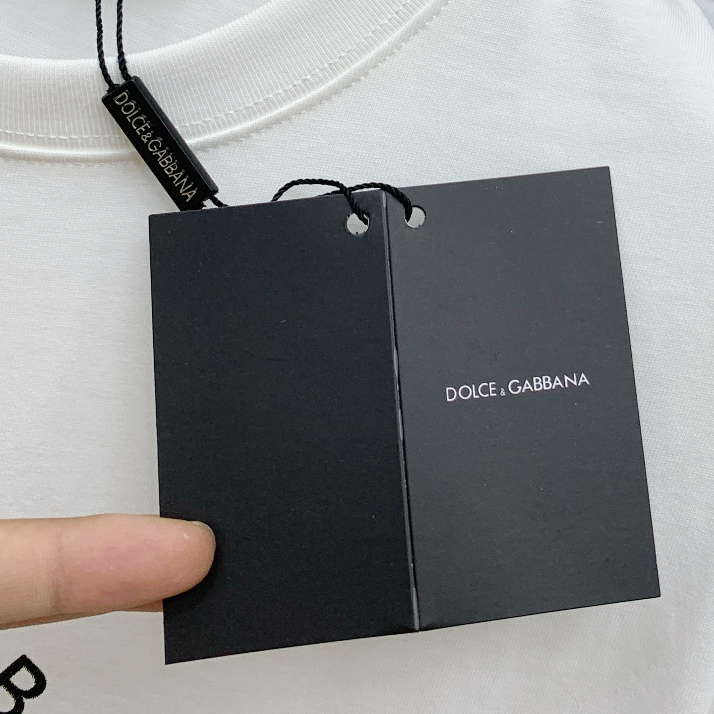 P杜嘉班纳2025夏季新款短袖T恤，个性艺术系列全网独家首发 百搭款细节处理完美纯棉面料十分精致 原版面