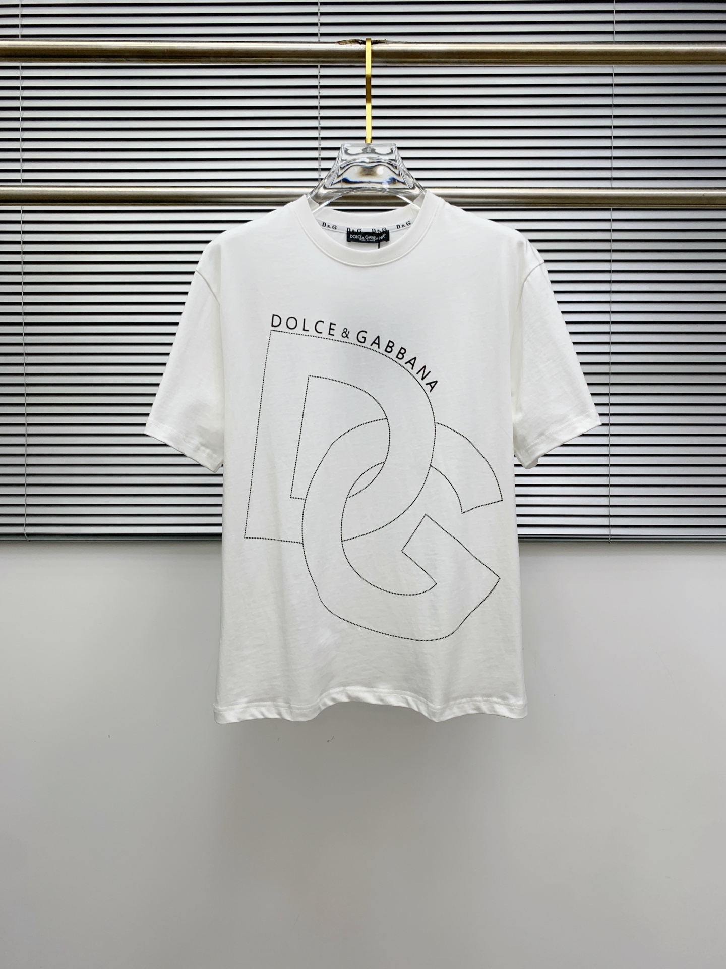 P杜嘉班纳2025夏季新款短袖T恤，个性艺术系列全网独家首发 百搭款细节处理完美纯棉面料十分精致 原版面