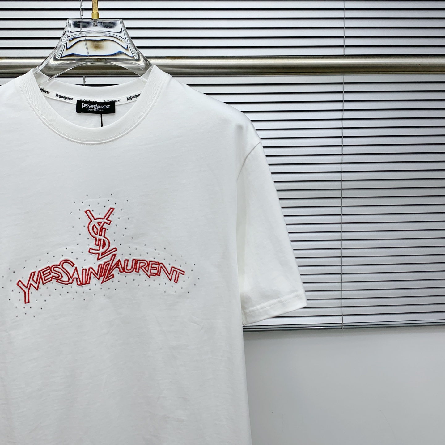 P圣罗兰2025夏季新款短袖T恤，个性艺术系列全网独家首发 百搭款细节处理完美纯棉面料十分精致 原版面料