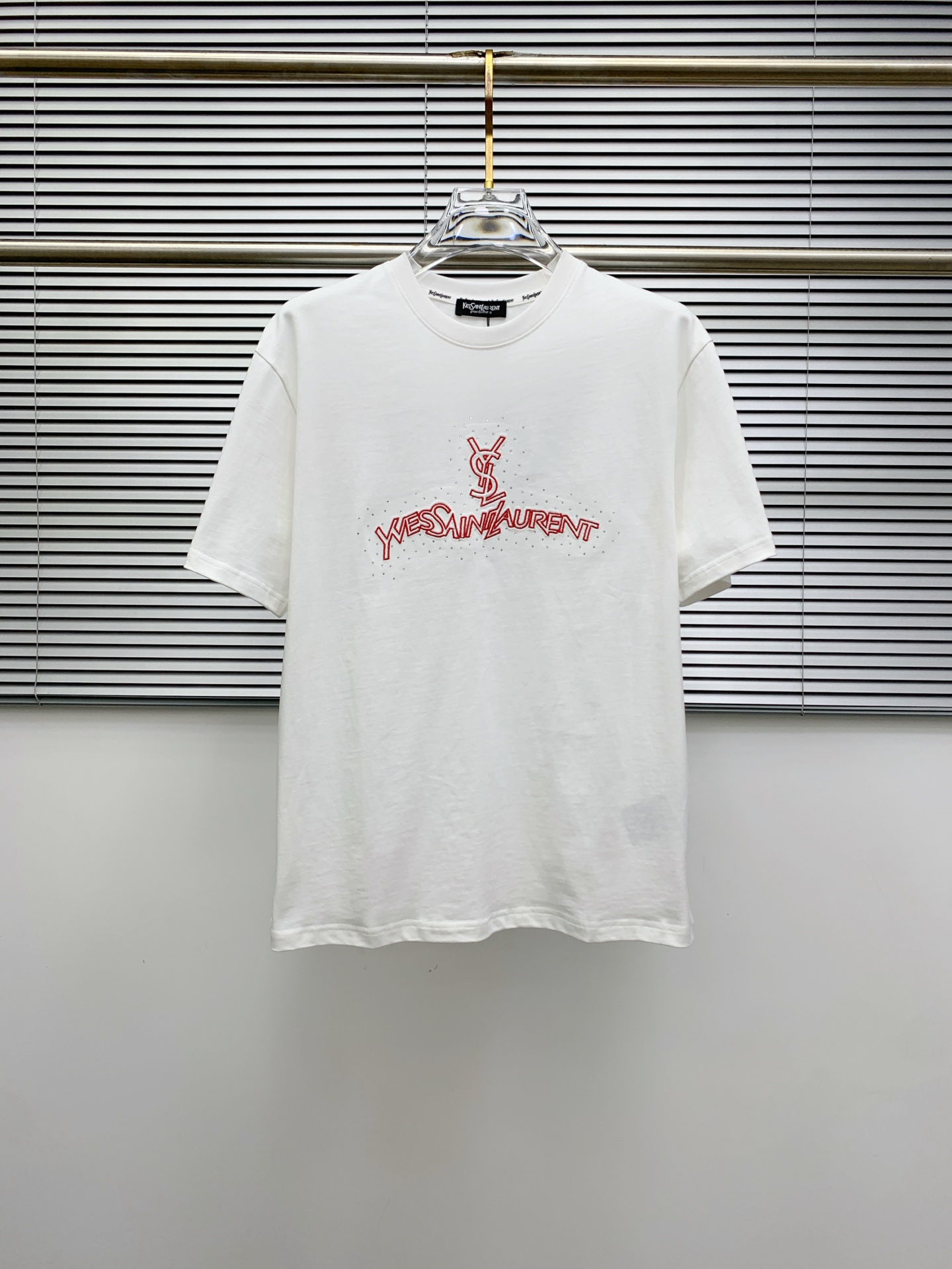 P圣罗兰2025夏季新款短袖T恤，个性艺术系列全网独家首发 百搭款细节处理完美纯棉面料十分精致 原版面料