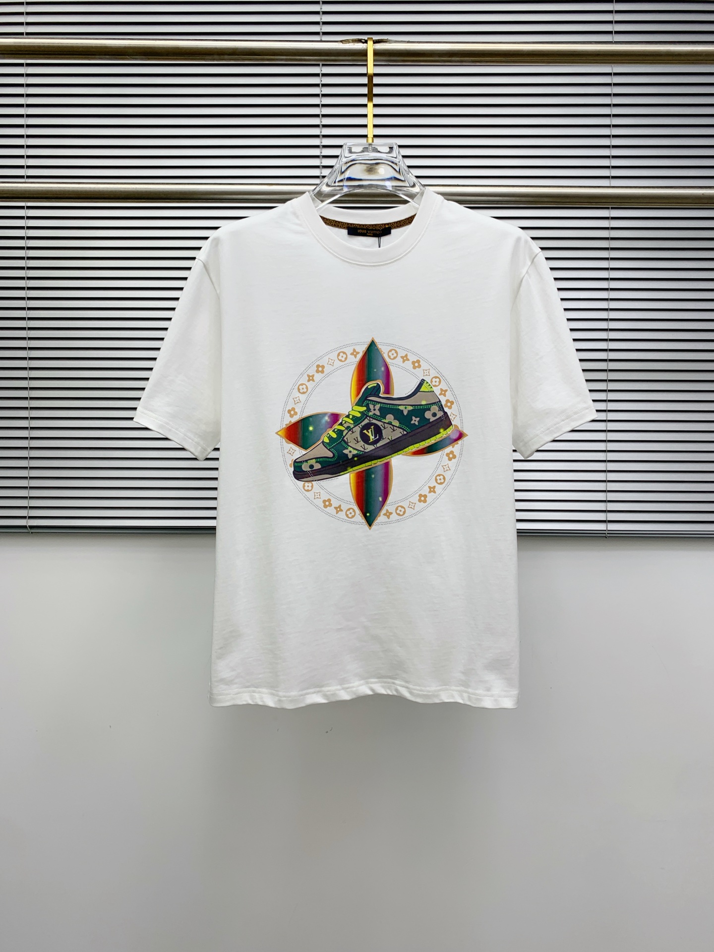 PLV2025夏季新款短袖T恤，个性艺术系列全网独家首发 百搭款细节处理完美纯棉面料十分精致 原版面料 