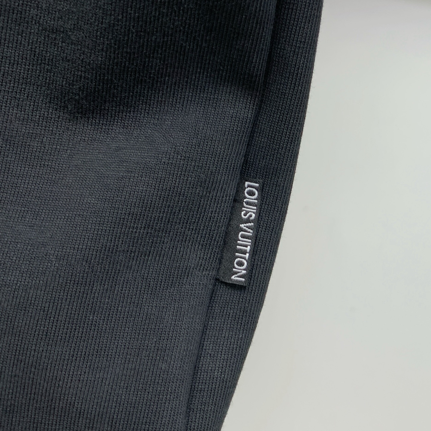 PLV2025夏季新款短袖T恤，个性艺术系列全网独家首发 百搭款细节处理完美纯棉面料十分精致 原版面料 