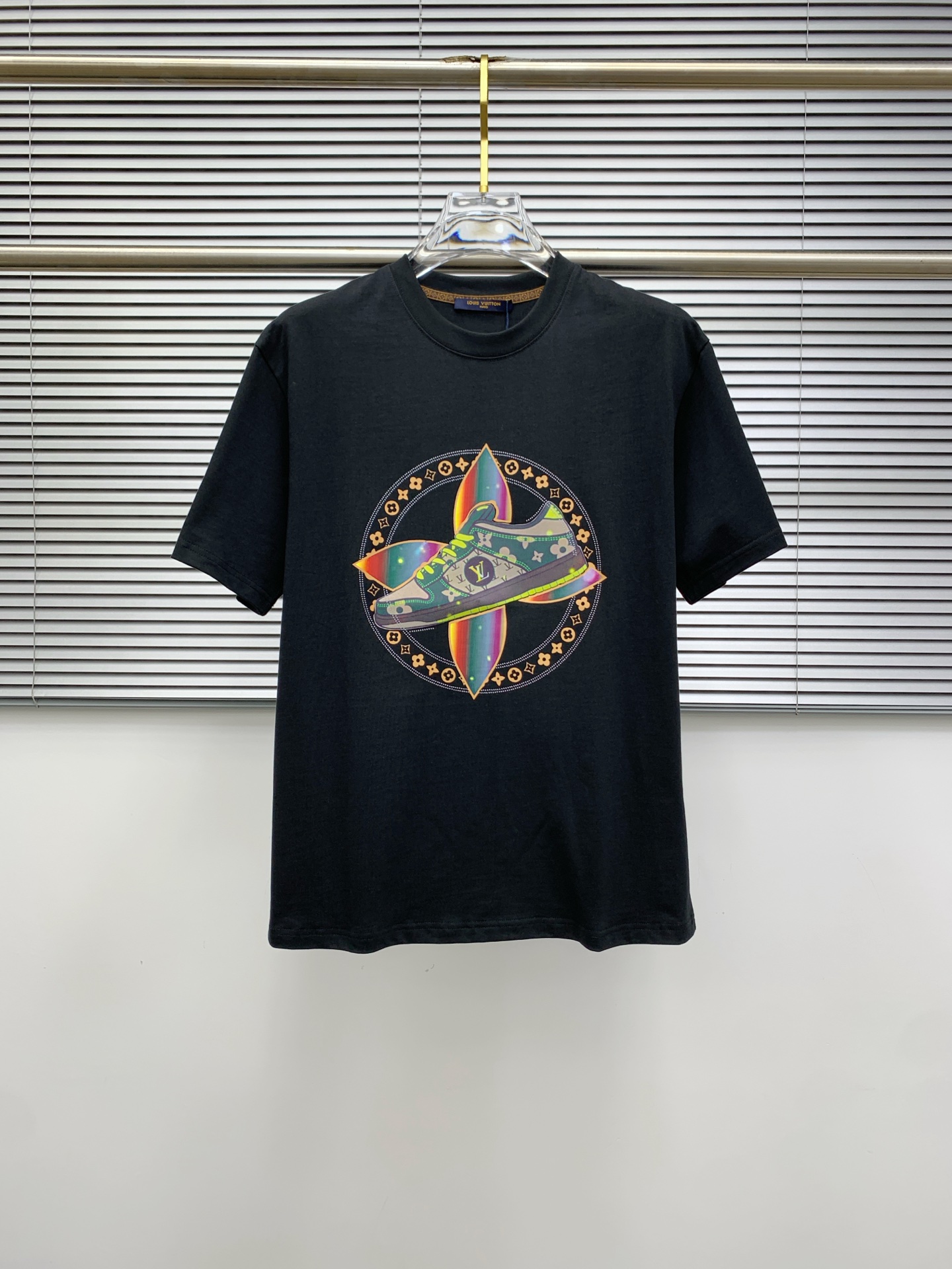 PLV2025夏季新款短袖T恤，个性艺术系列全网独家首发 百搭款细节处理完美纯棉面料十分精致 原版面料 