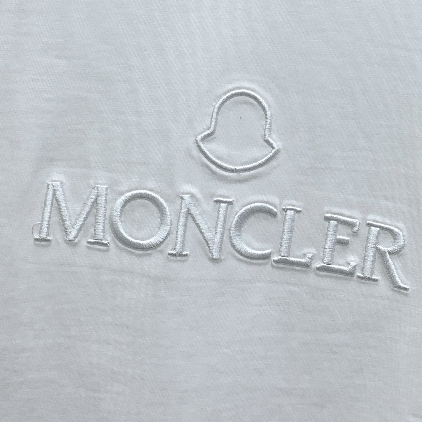 P蒙口2025夏季新款短袖T恤，个性艺术系列全网独家首发 百搭款细节处理完美纯棉面料十分精致 原版面料 