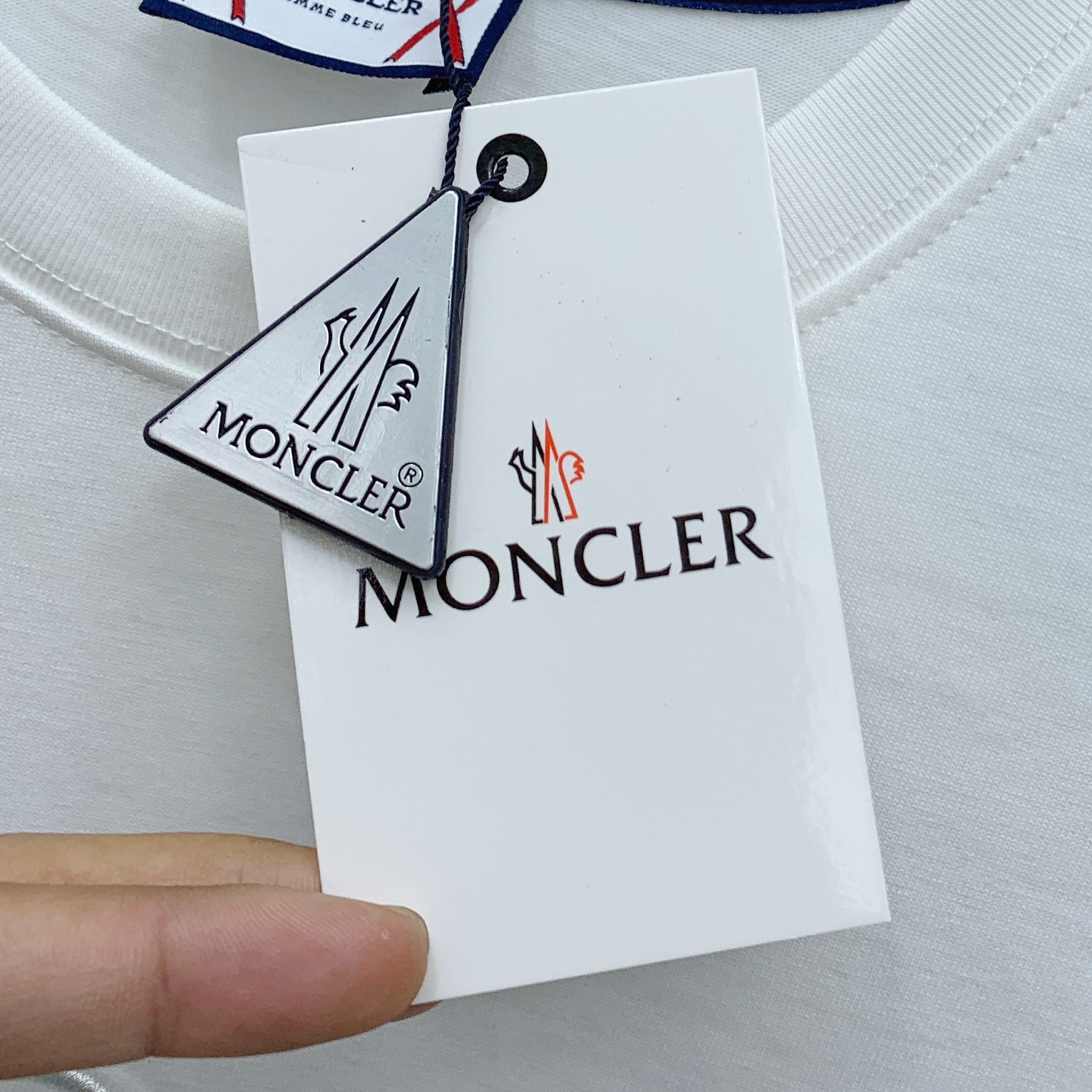 P蒙口2025夏季新款短袖T恤，个性艺术系列全网独家首发 百搭款细节处理完美纯棉面料十分精致 原版面料 