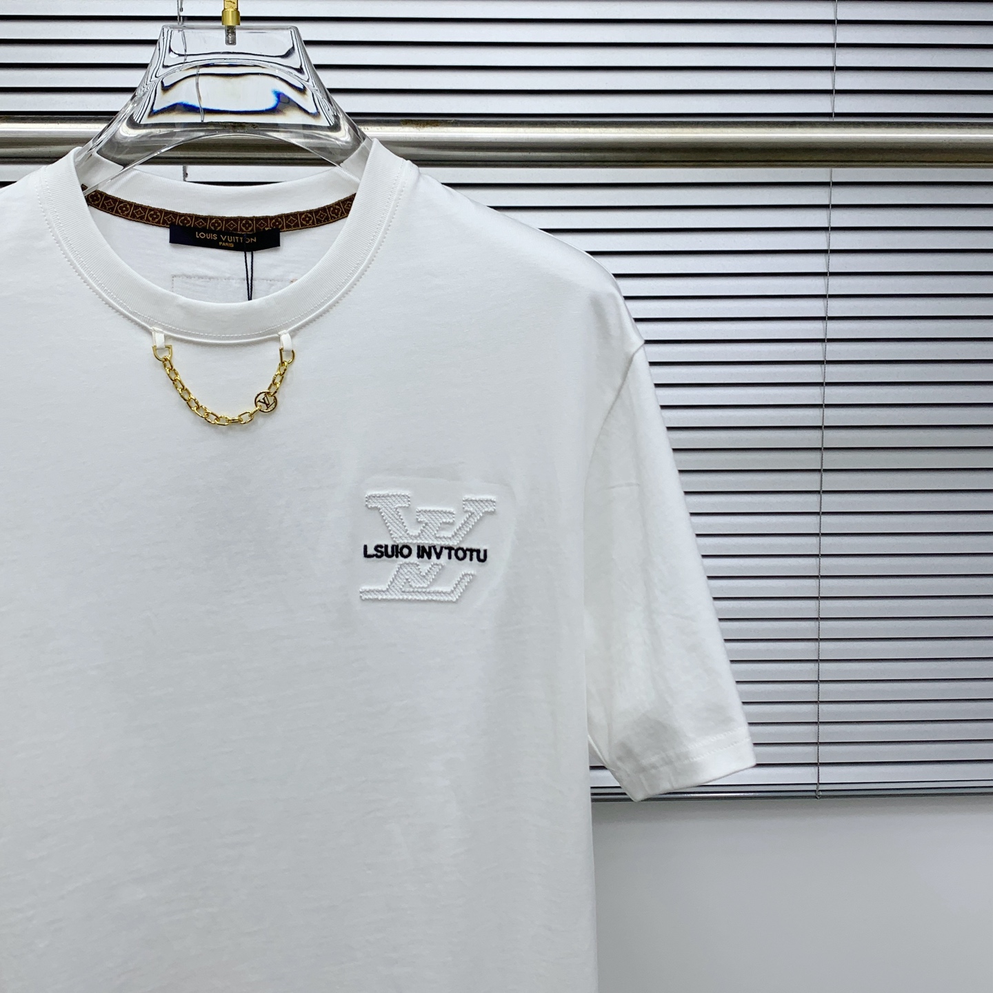 PLV2025夏季新款短袖T恤，个性艺术系列全网独家首发 百搭款细节处理完美纯棉面料十分精致 原版面料 