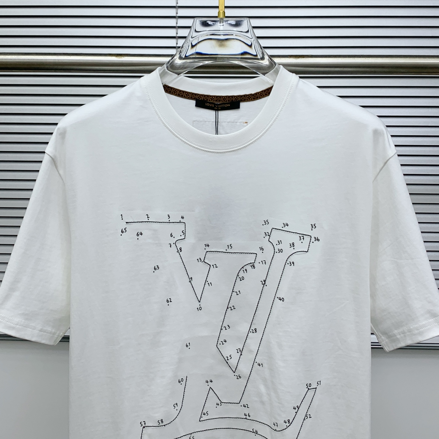 PLV2025夏季新款短袖T恤，个性艺术系列全网独家首发 百搭款细节处理完美纯棉面料十分精致 原版面料 