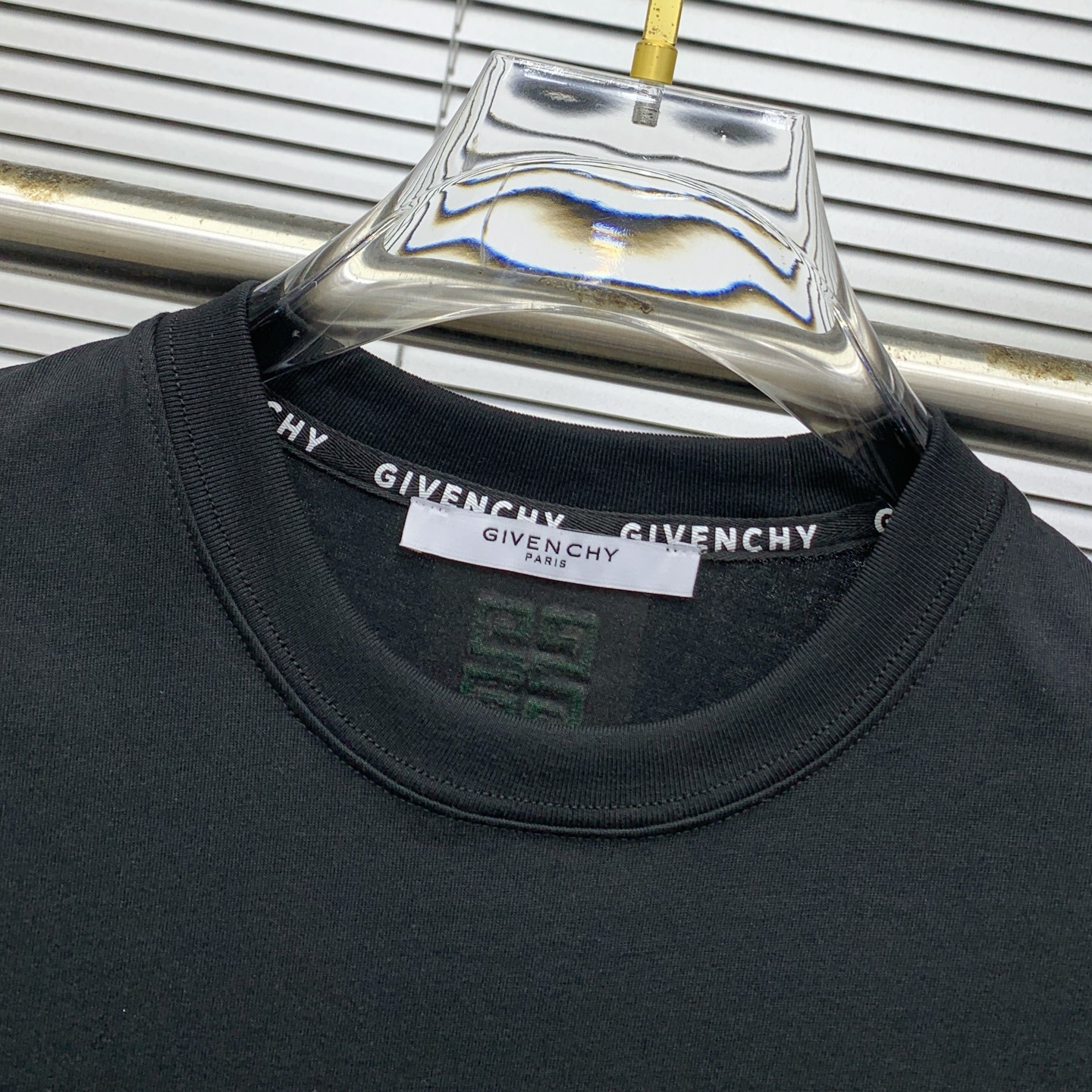 P纪梵希2025夏季新款短袖T恤，个性艺术系列全网独家首发 百搭款细节处理完美纯棉面料十分精致 原版面料