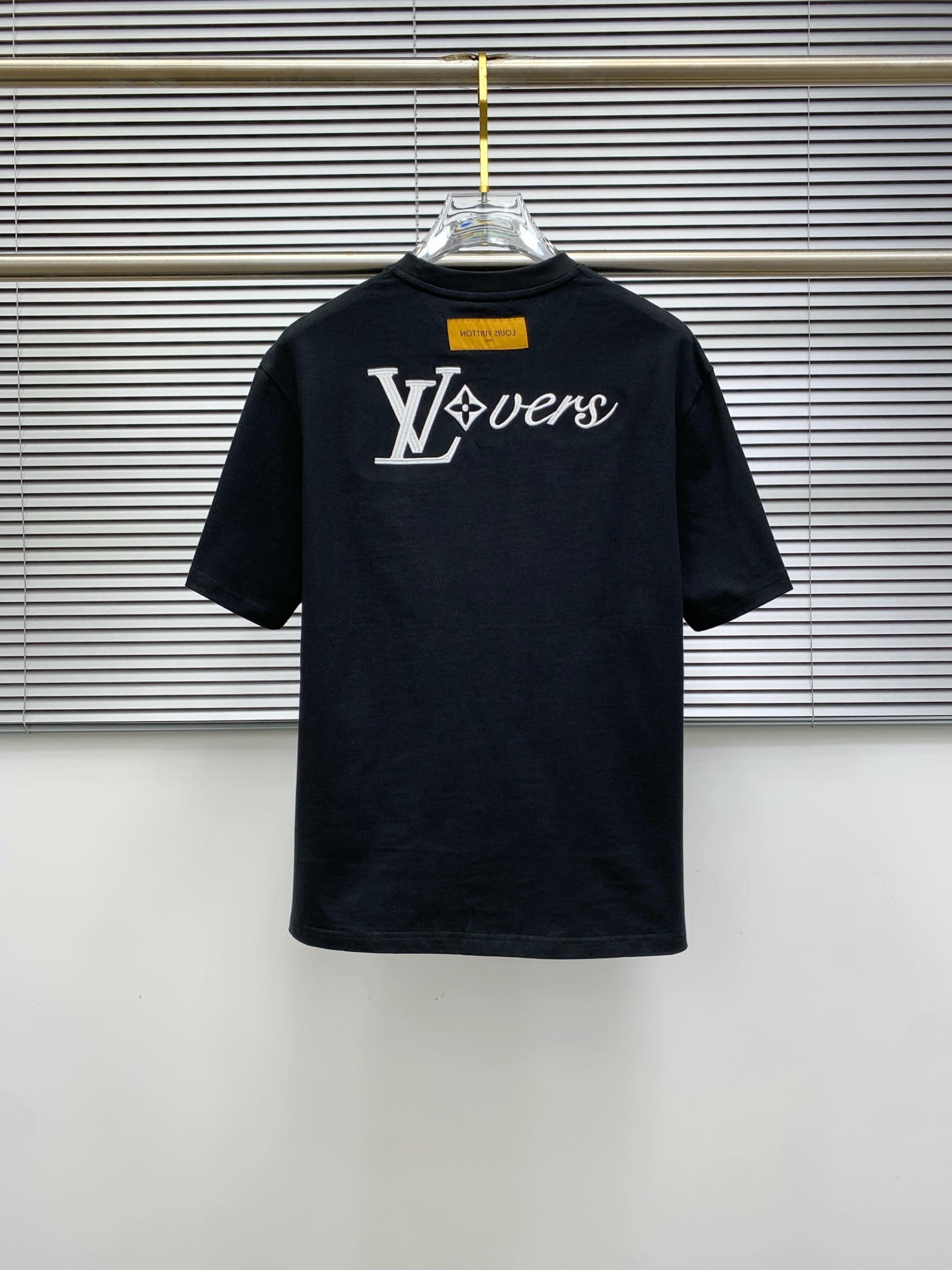 PLV2025夏季新款短袖T恤，个性艺术系列全网独家首发 百搭款细节处理完美纯棉面料十分精致 原版面料 