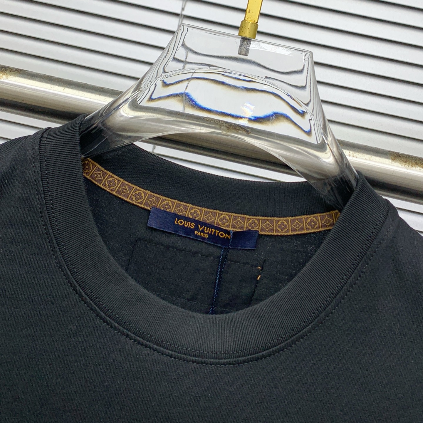 PLV2025夏季新款短袖T恤，个性艺术系列全网独家首发 百搭款细节处理完美纯棉面料十分精致 原版面料 