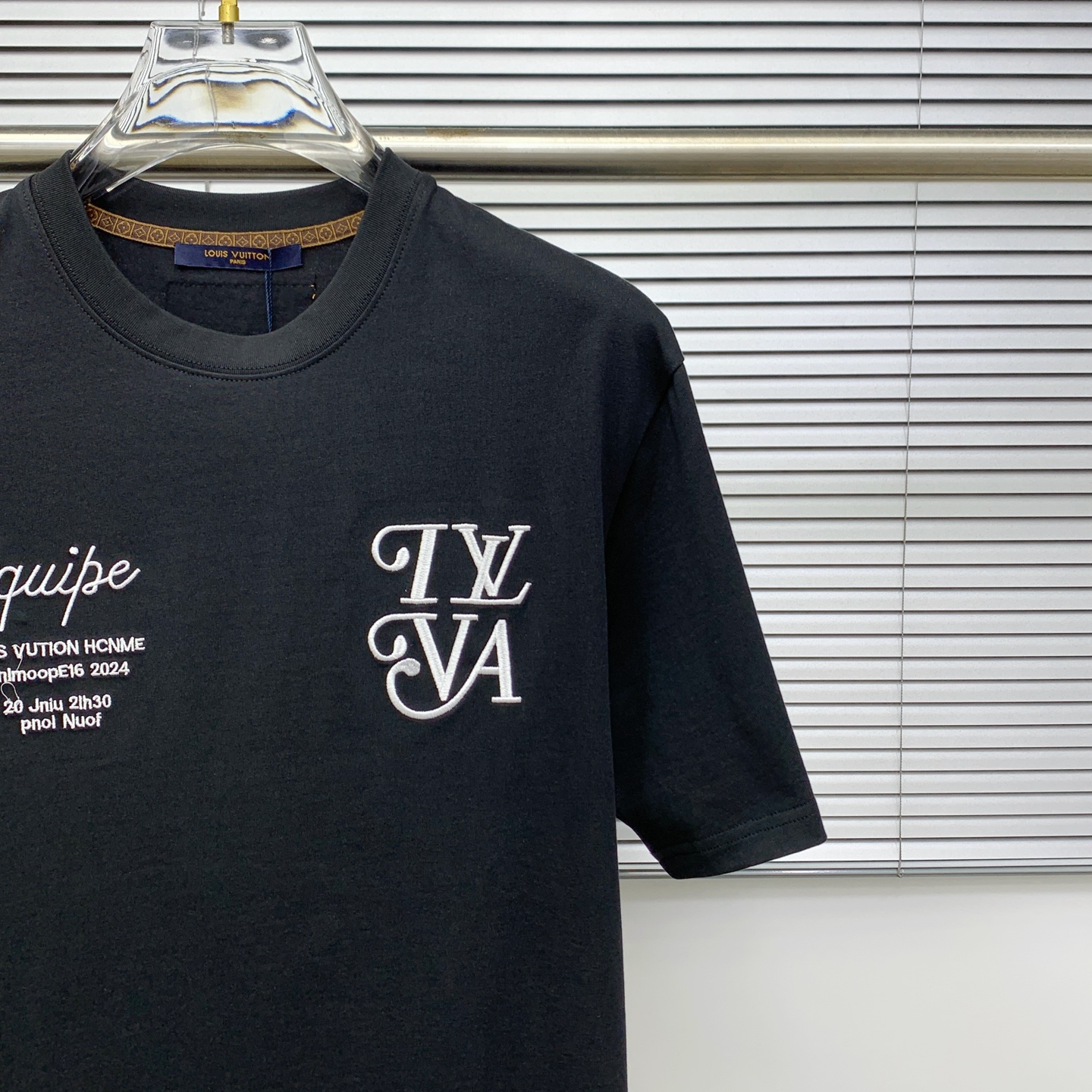 PLV2025夏季新款短袖T恤，个性艺术系列全网独家首发 百搭款细节处理完美纯棉面料十分精致 原版面料 