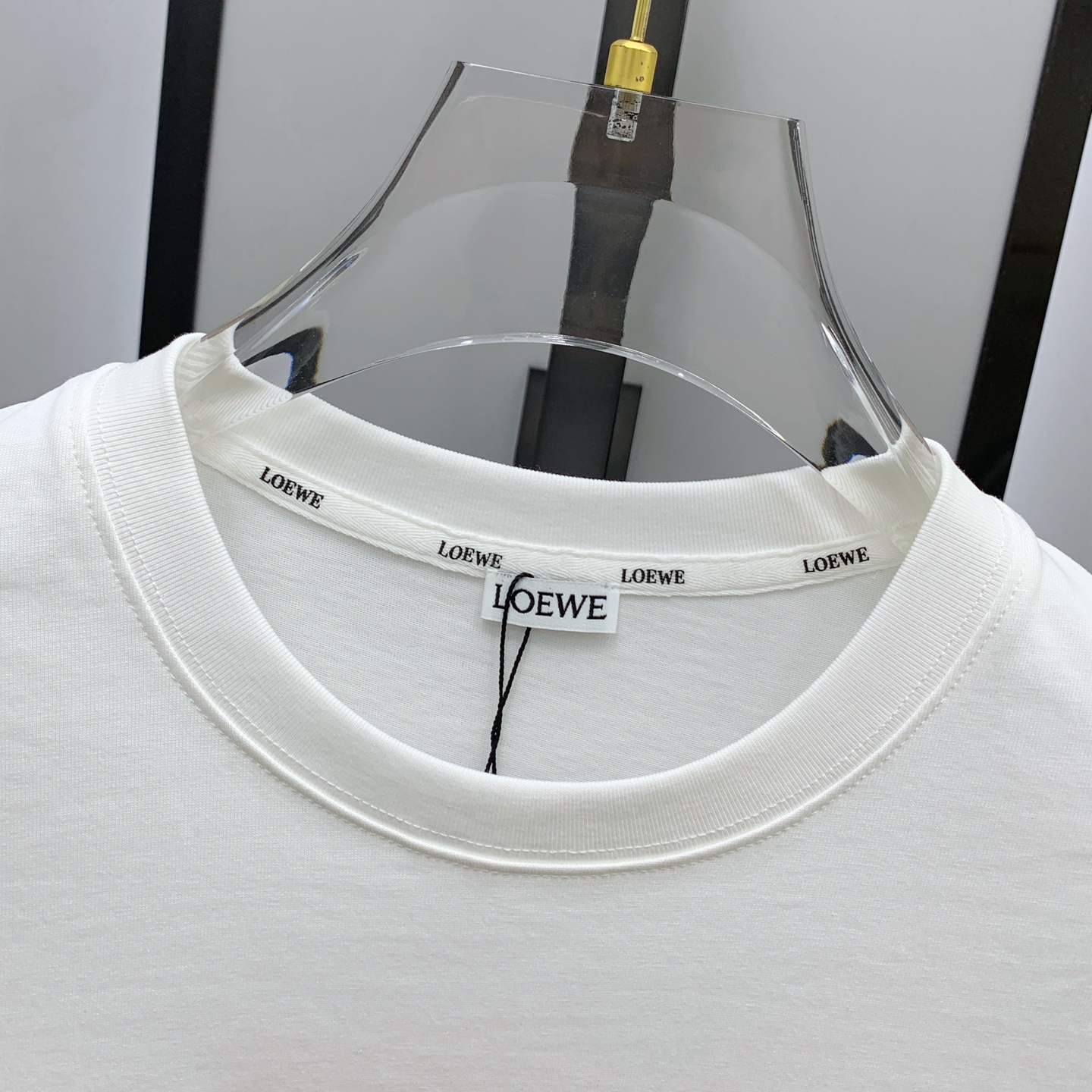 P罗意威2025夏季新款短袖T恤，个性艺术系列全网独家首发 百搭款细节处理完美纯棉面料十分精致 原版面料