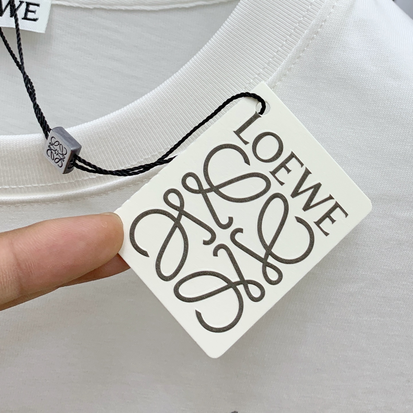 P罗意威2025夏季新款短袖T恤，个性艺术系列全网独家首发 百搭款细节处理完美纯棉面料十分精致 原版面料