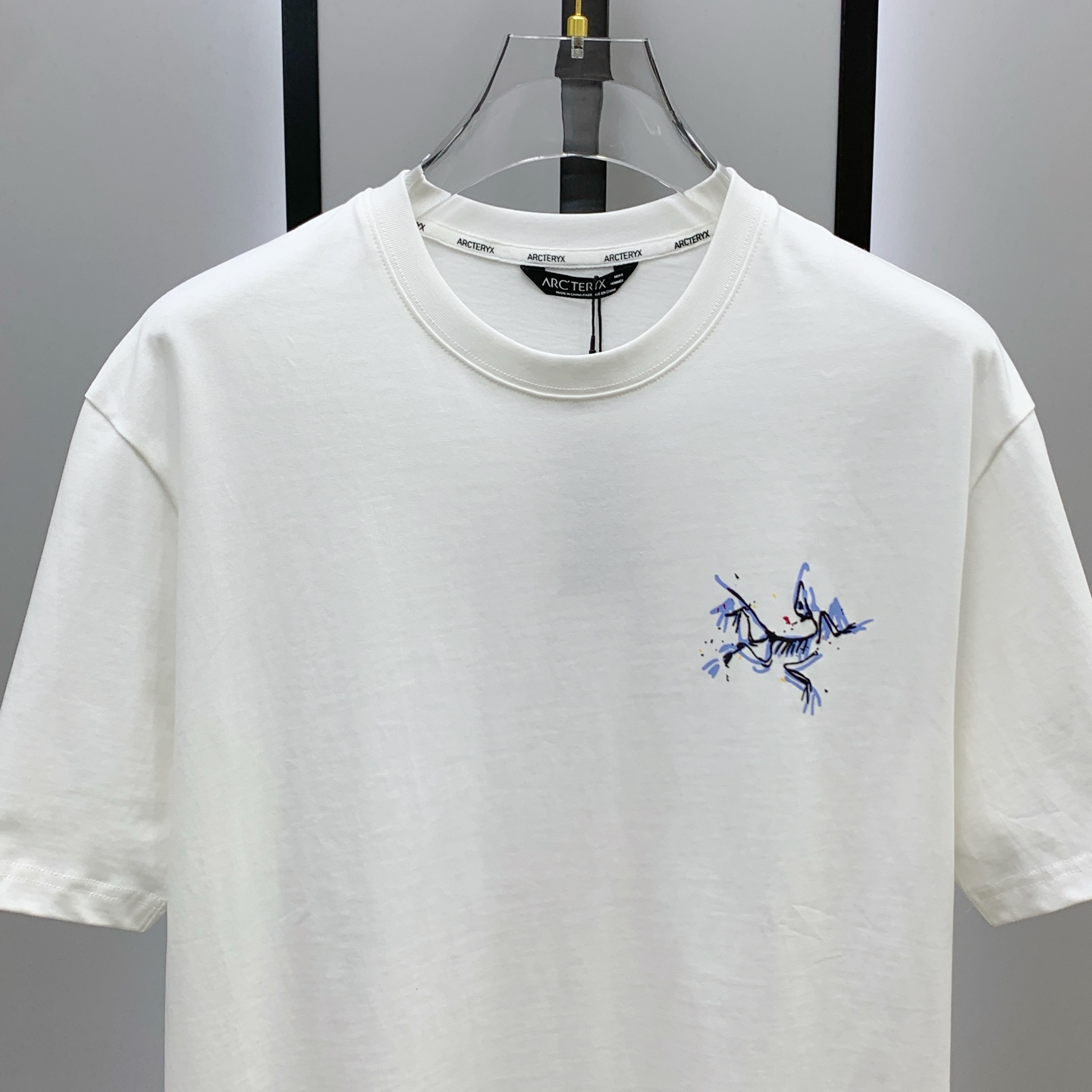 P始祖鸟2025夏季新款短袖T恤，个性艺术系列全网独家首发 百搭款细节处理完美纯棉面料十分精致 原版面料