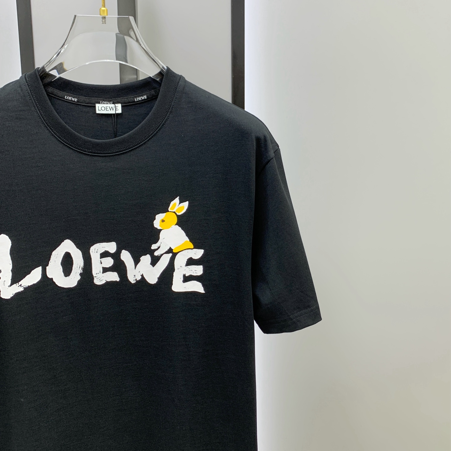 P罗意威2025夏季新款短袖T恤，个性艺术系列全网独家首发 百搭款细节处理完美纯棉面料十分精致 原版面料