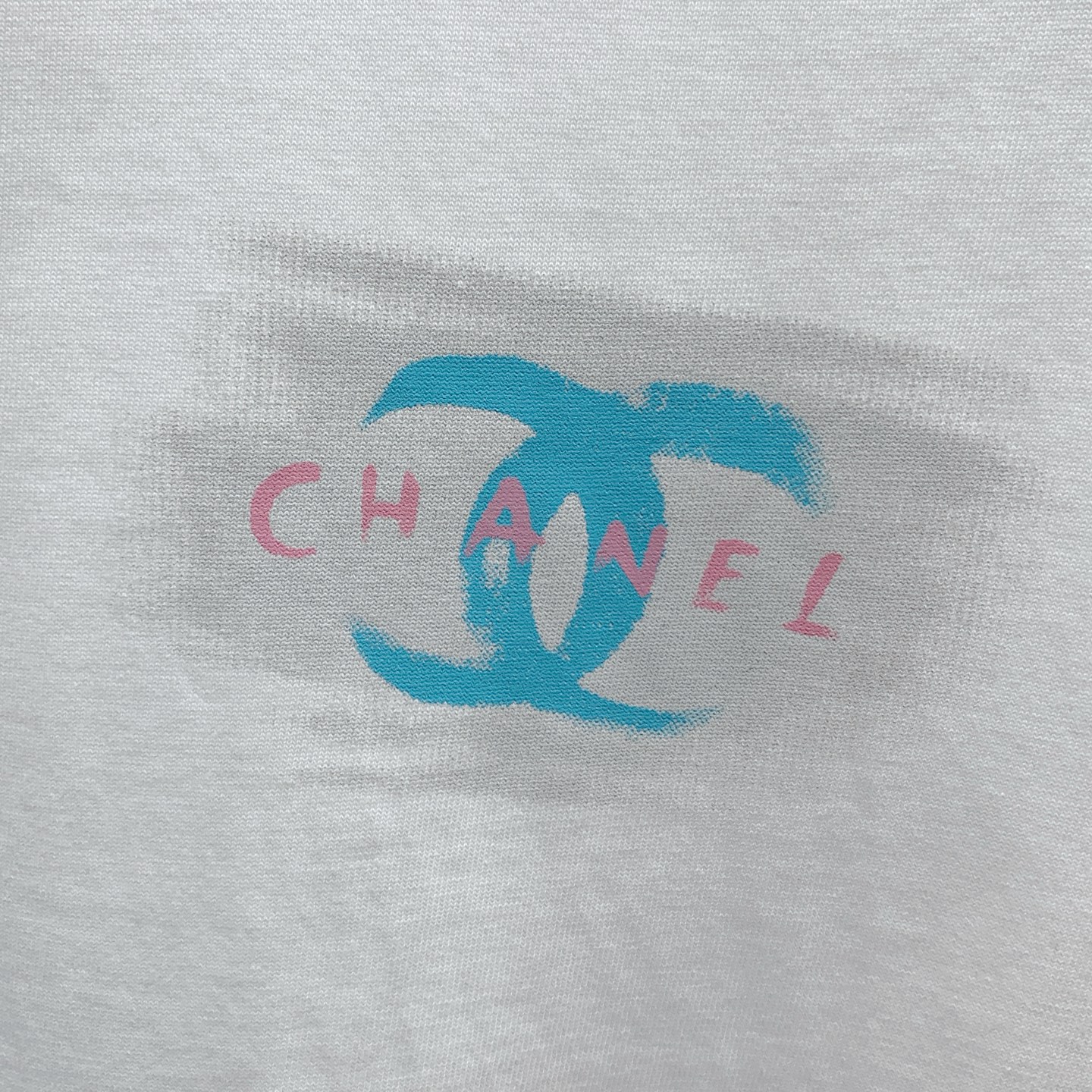 P香奈儿2025夏季新款短袖T恤，个性艺术系列全网独家首发 百搭款细节处理完美纯棉面料十分精致 原版面料