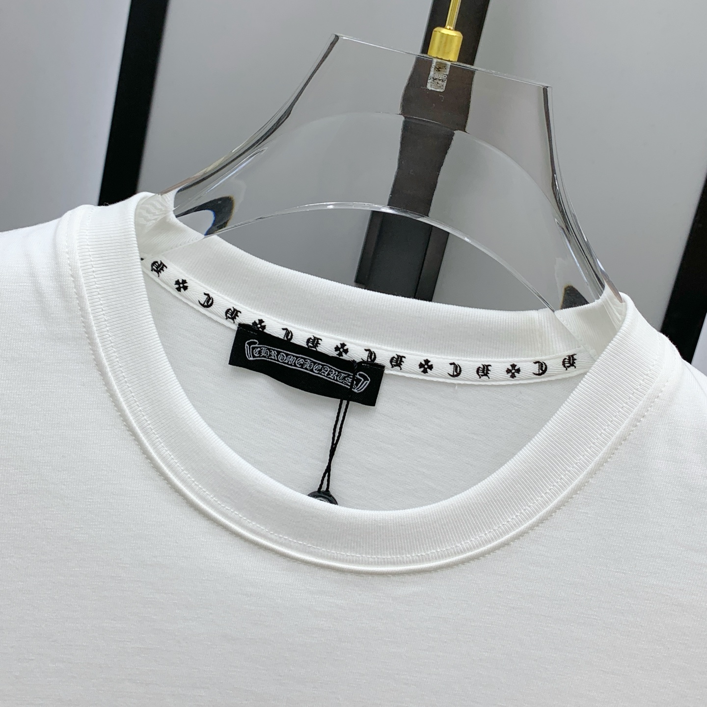 P克罗心2025夏季新款短袖T恤，个性艺术系列全网独家首发 百搭款细节处理完美纯棉面料十分精致 原版面料