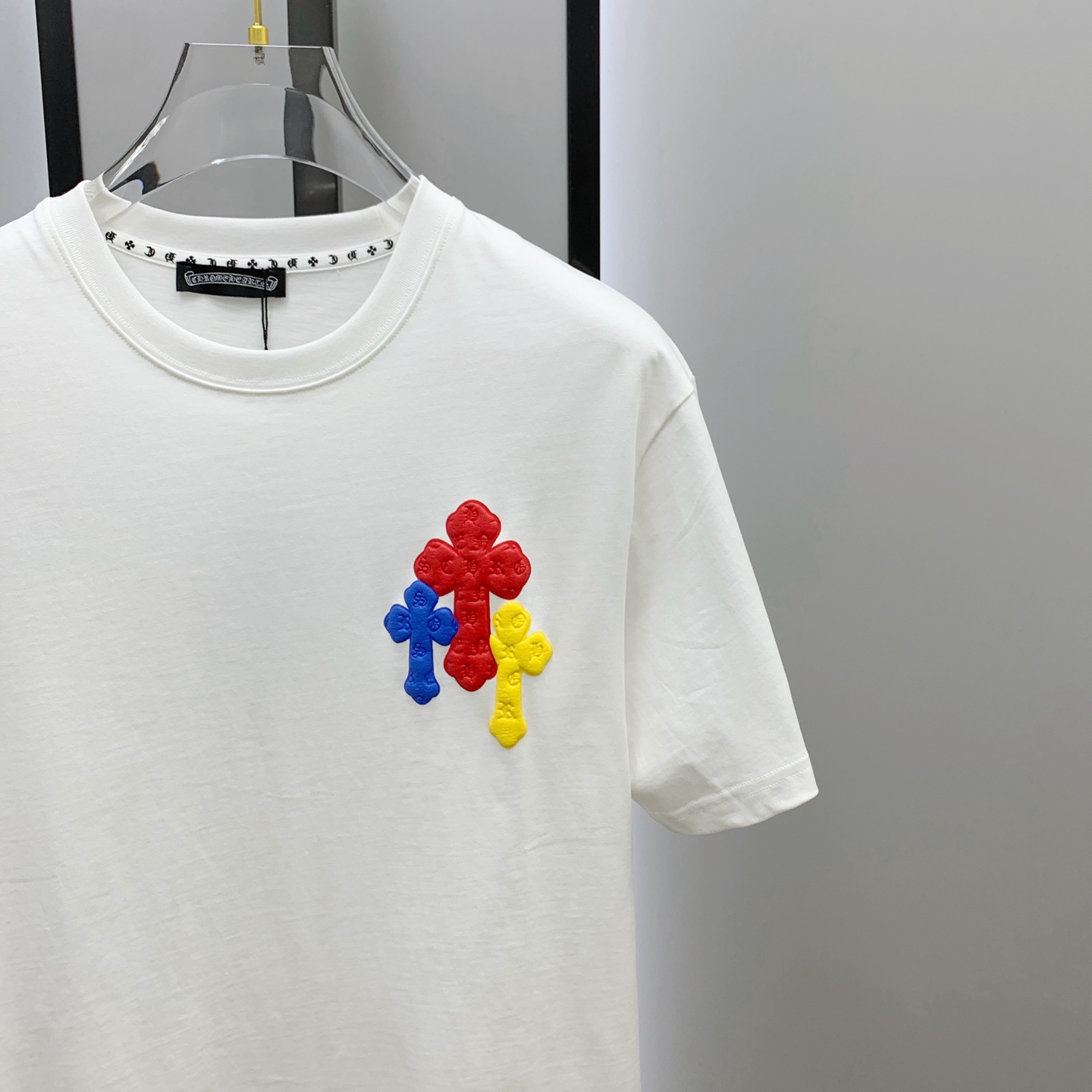 P克罗心2025夏季新款短袖T恤，个性艺术系列全网独家首发 百搭款细节处理完美纯棉面料十分精致 原版面料