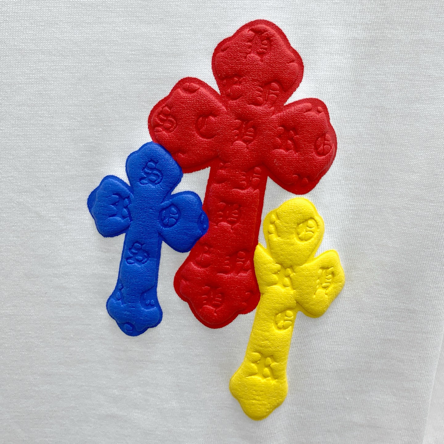 P克罗心2025夏季新款短袖T恤，个性艺术系列全网独家首发 百搭款细节处理完美纯棉面料十分精致 原版面料