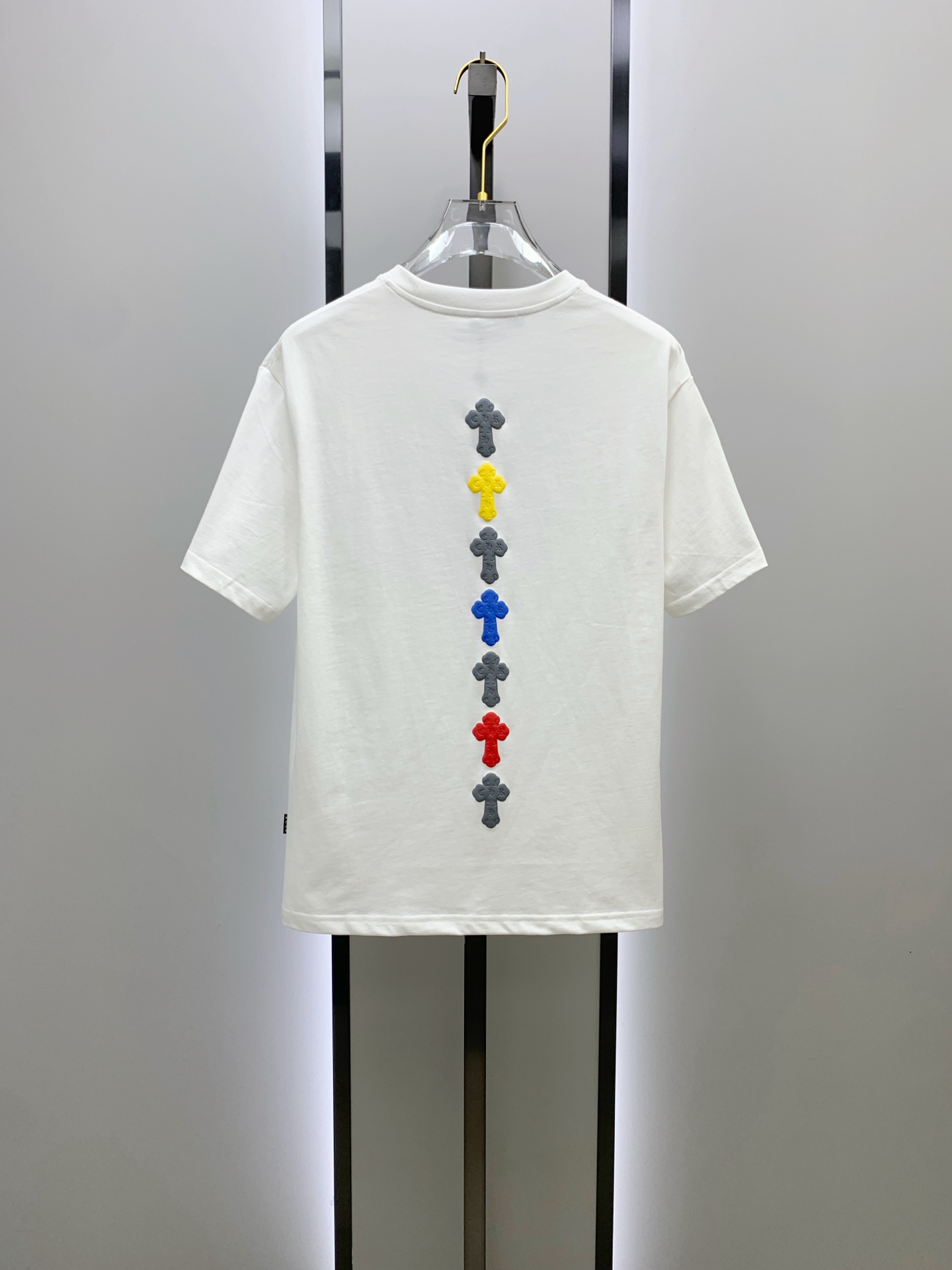 P克罗心2025夏季新款短袖T恤，个性艺术系列全网独家首发 百搭款细节处理完美纯棉面料十分精致 原版面料