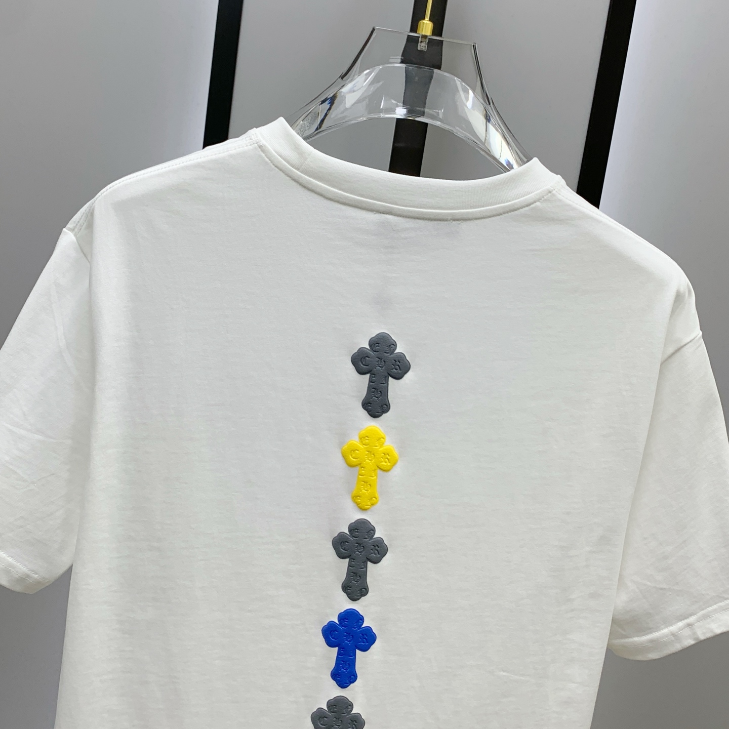 P克罗心2025夏季新款短袖T恤，个性艺术系列全网独家首发 百搭款细节处理完美纯棉面料十分精致 原版面料