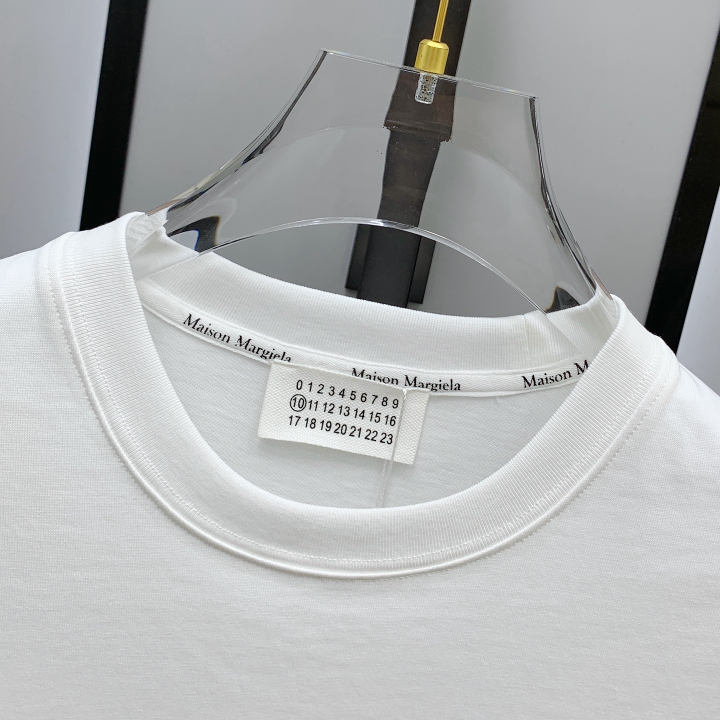 P马吉拉2025夏季新款短袖T恤，个性艺术系列全网独家首发 百搭款细节处理完美纯棉面料十分精致 原版面料