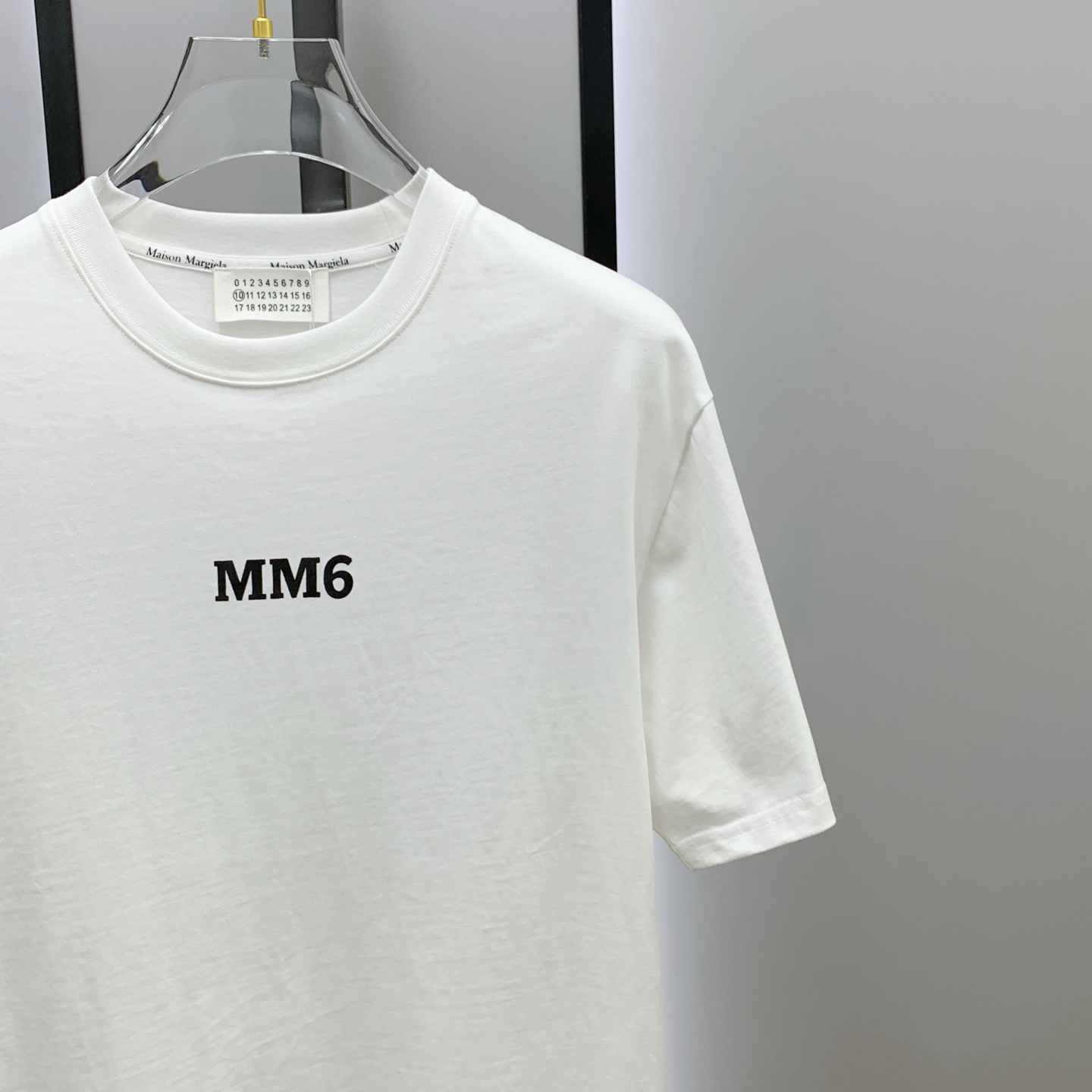 P马吉拉2025夏季新款短袖T恤，个性艺术系列全网独家首发 百搭款细节处理完美纯棉面料十分精致 原版面料