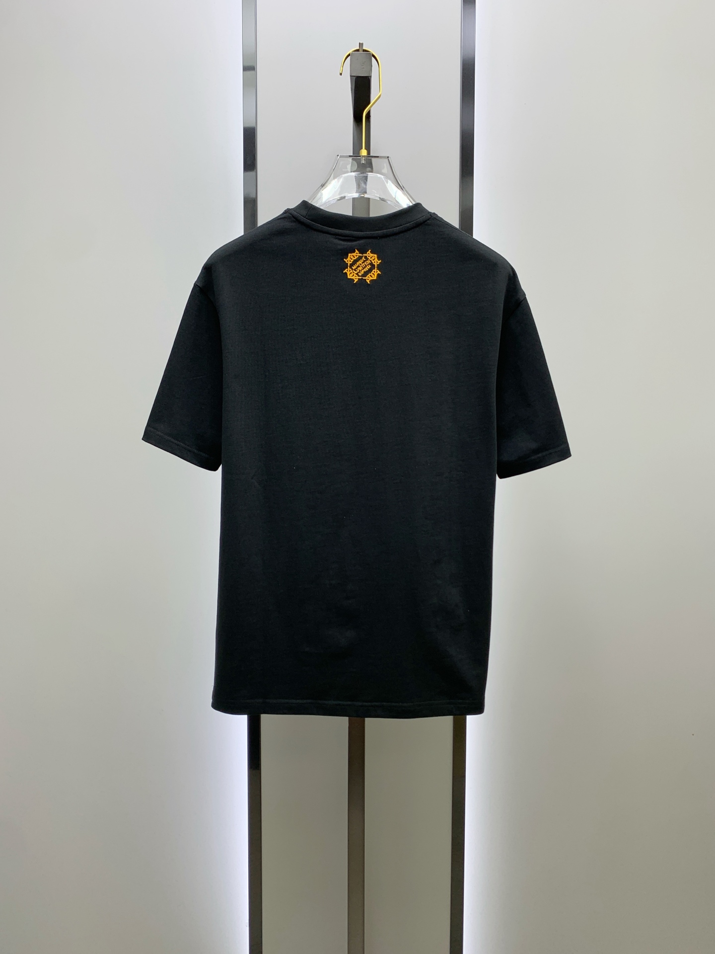 PLV2025夏季新款短袖T恤，个性艺术系列全网独家首发 百搭款细节处理完美纯棉面料十分精致 原版面料 