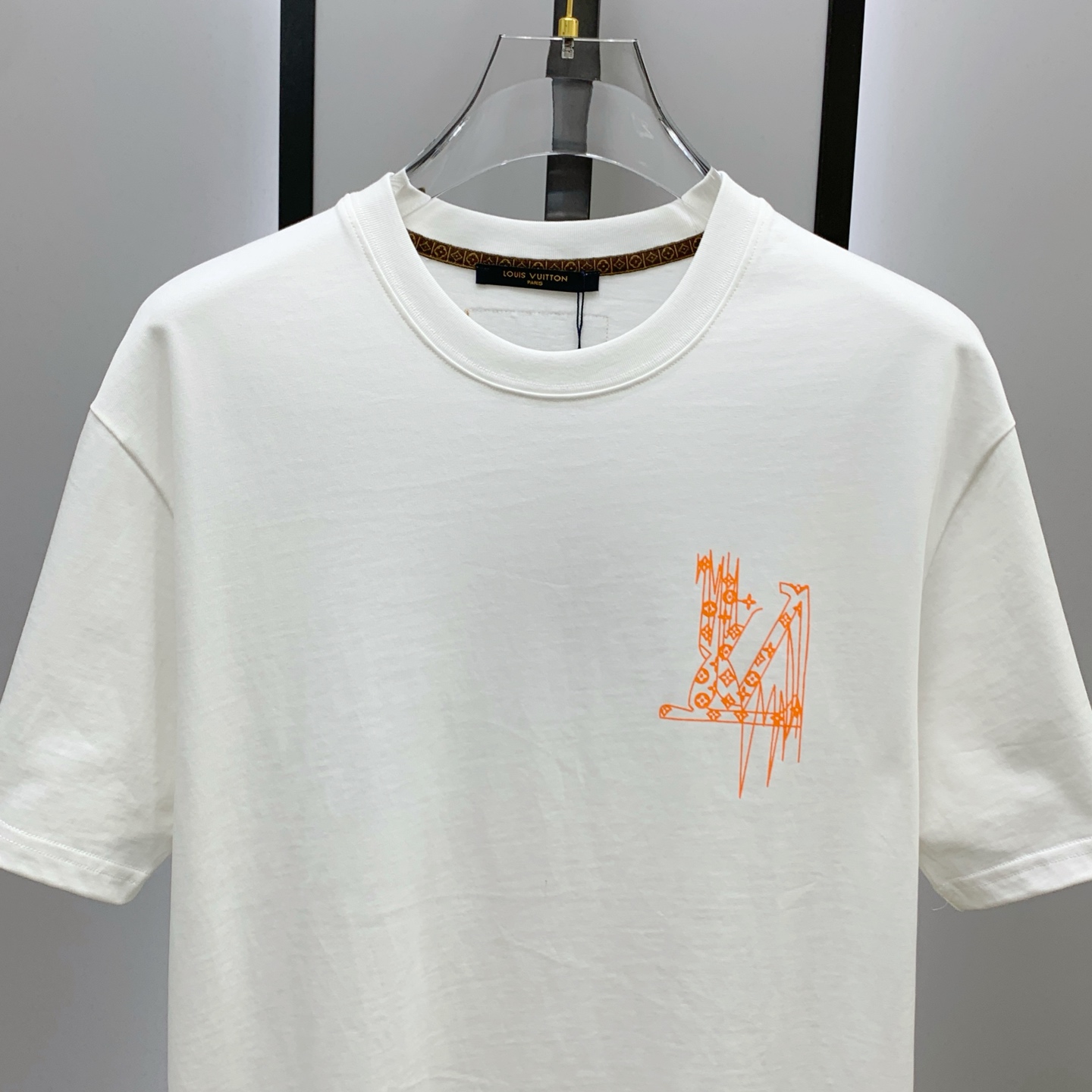 PLV2025夏季新款短袖T恤，个性艺术系列全网独家首发 百搭款细节处理完美纯棉面料十分精致 原版面料 