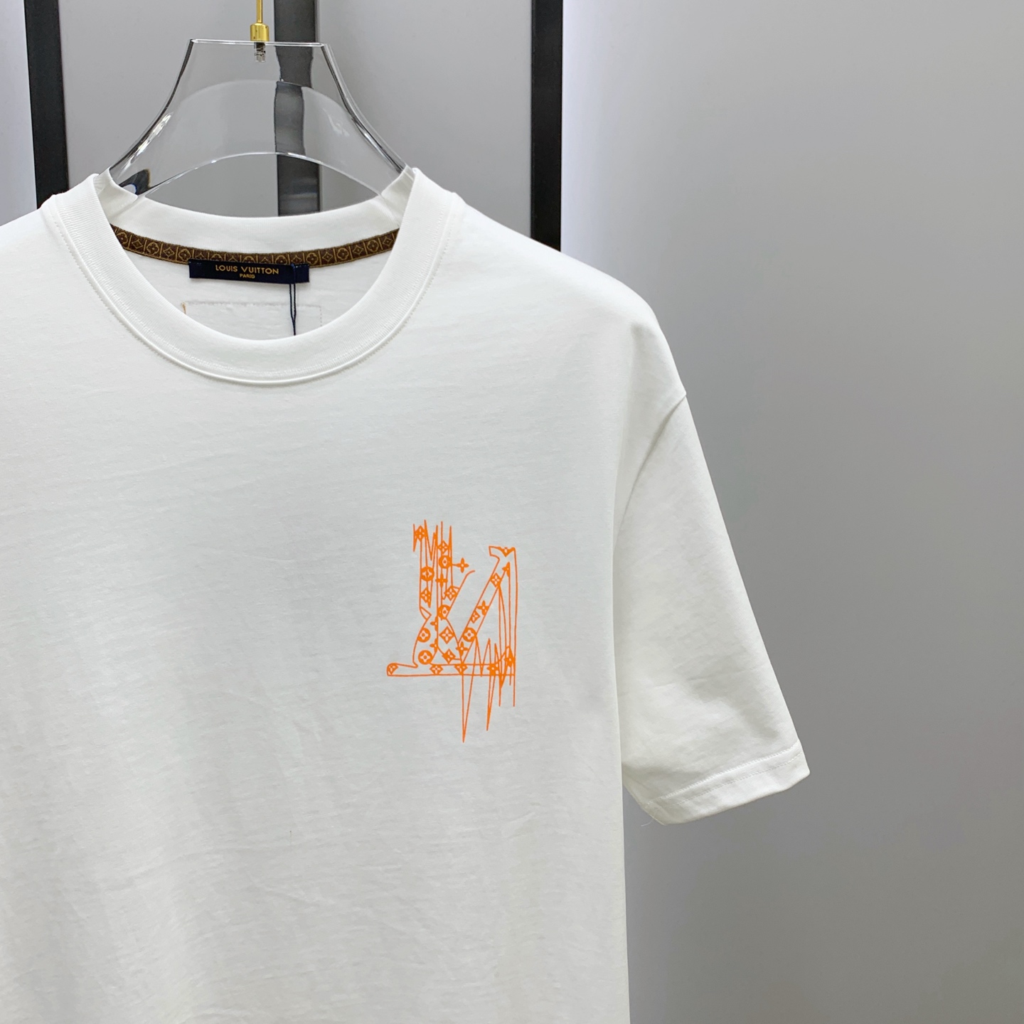 PLV2025夏季新款短袖T恤，个性艺术系列全网独家首发 百搭款细节处理完美纯棉面料十分精致 原版面料 