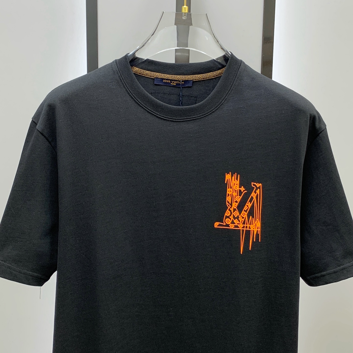 PLV2025夏季新款短袖T恤，个性艺术系列全网独家首发 百搭款细节处理完美纯棉面料十分精致 原版面料 