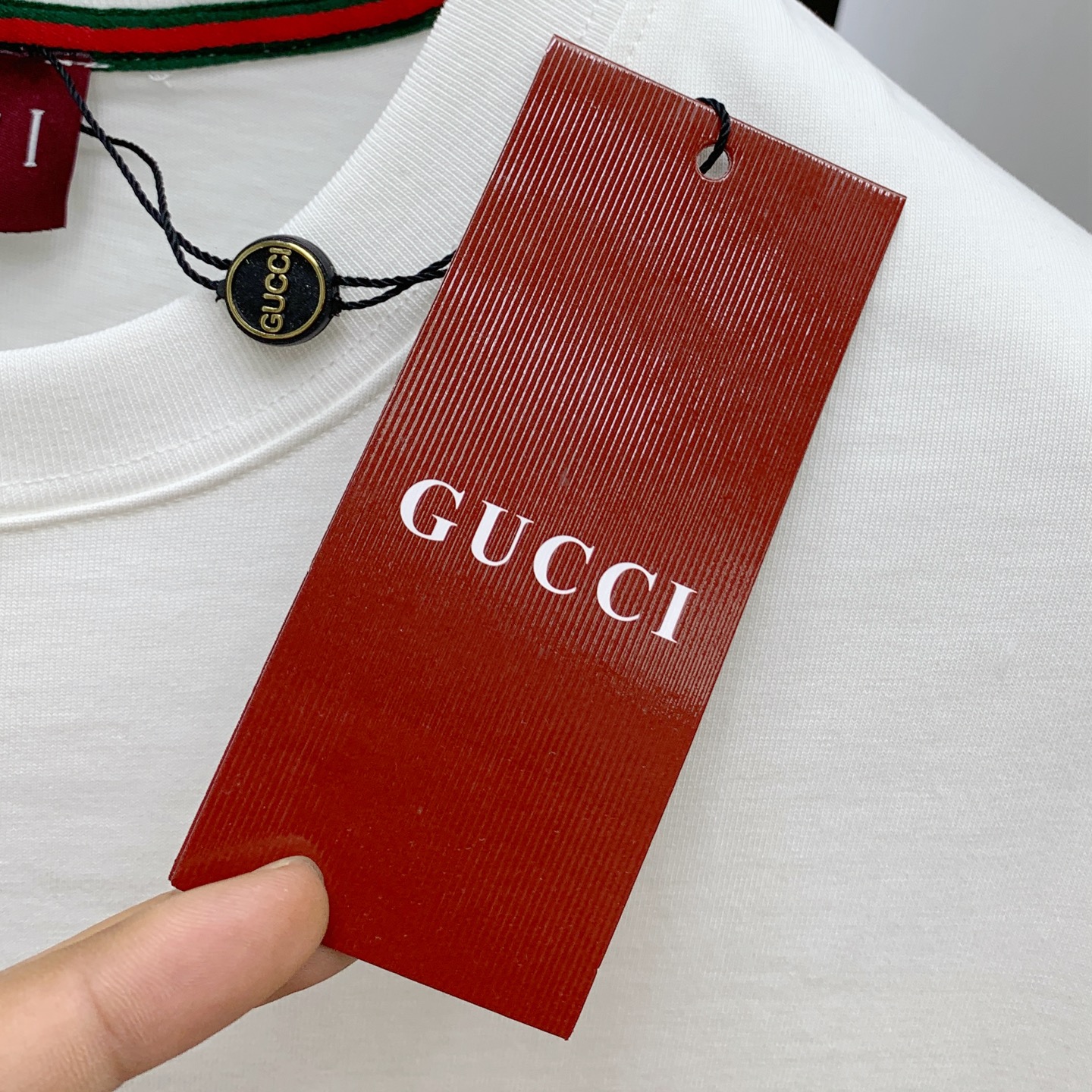 P古驰2025夏季新款短袖T恤，个性艺术系列全网独家首发 百搭款细节处理完美纯棉面料十分精致 原版面料 