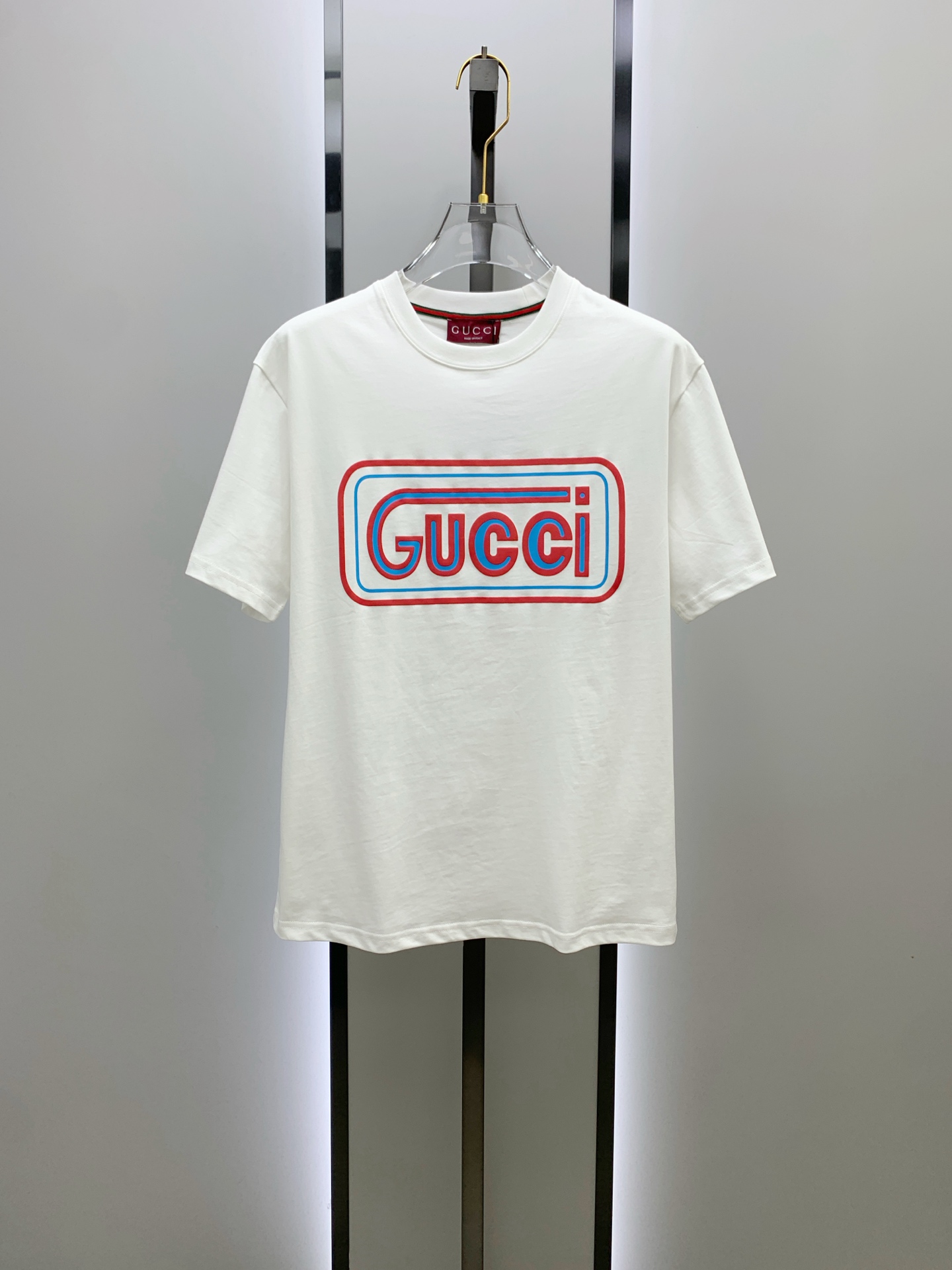 P古驰2025夏季新款短袖T恤，个性艺术系列全网独家首发 百搭款细节处理完美纯棉面料十分精致 原版面料 