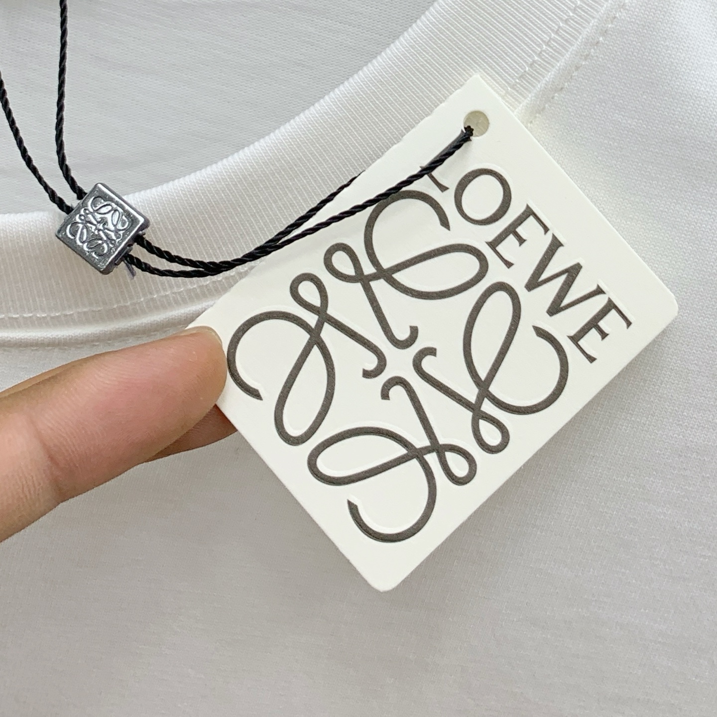 P罗意威2025夏季新款短袖T恤，个性艺术系列全网独家首发 百搭款细节处理完美纯棉面料十分精致 原版面料