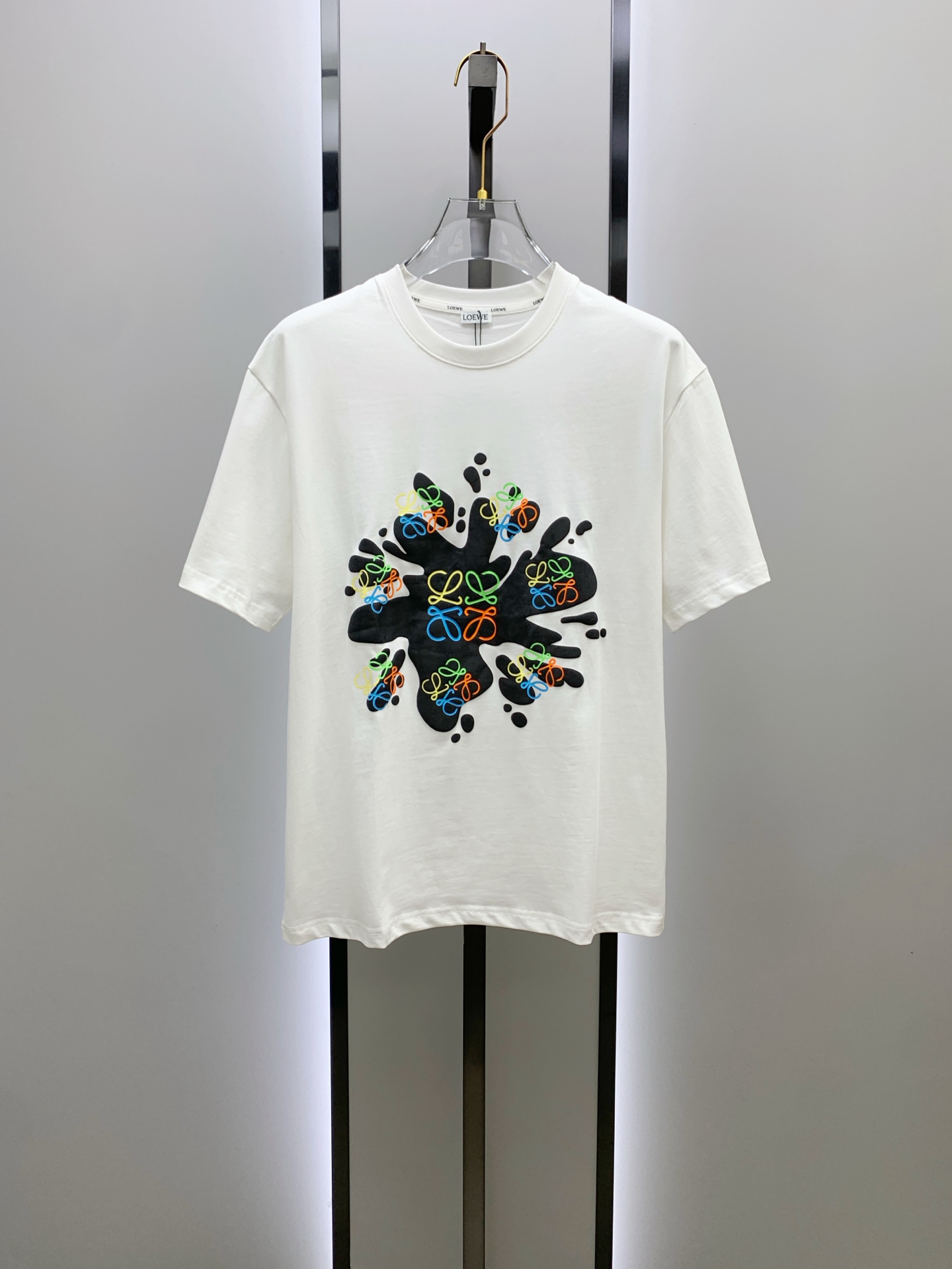 P罗意威2025夏季新款短袖T恤，个性艺术系列全网独家首发 百搭款细节处理完美纯棉面料十分精致 原版面料