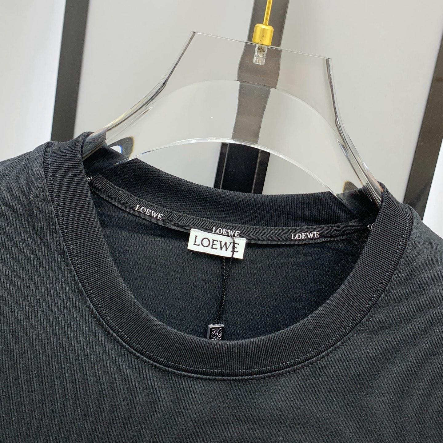 P罗意威2025夏季新款短袖T恤，个性艺术系列全网独家首发 百搭款细节处理完美纯棉面料十分精致 原版面料