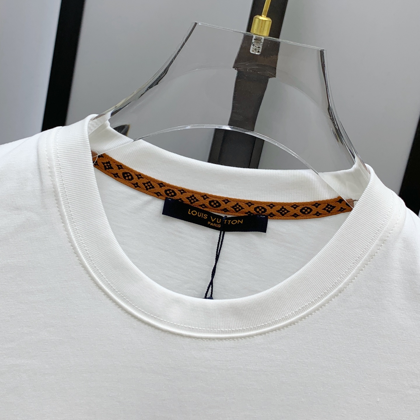 PLV2025夏季新款短袖T恤，个性艺术系列全网独家首发 百搭款细节处理完美纯棉面料十分精致 原版面料 