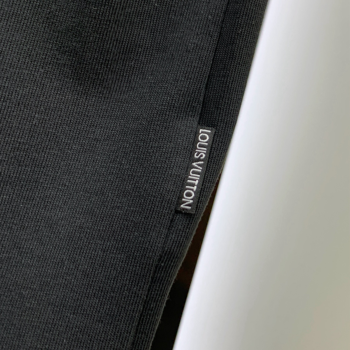 PLV2025夏季新款短袖T恤，个性艺术系列全网独家首发 百搭款细节处理完美纯棉面料十分精致 原版面料 