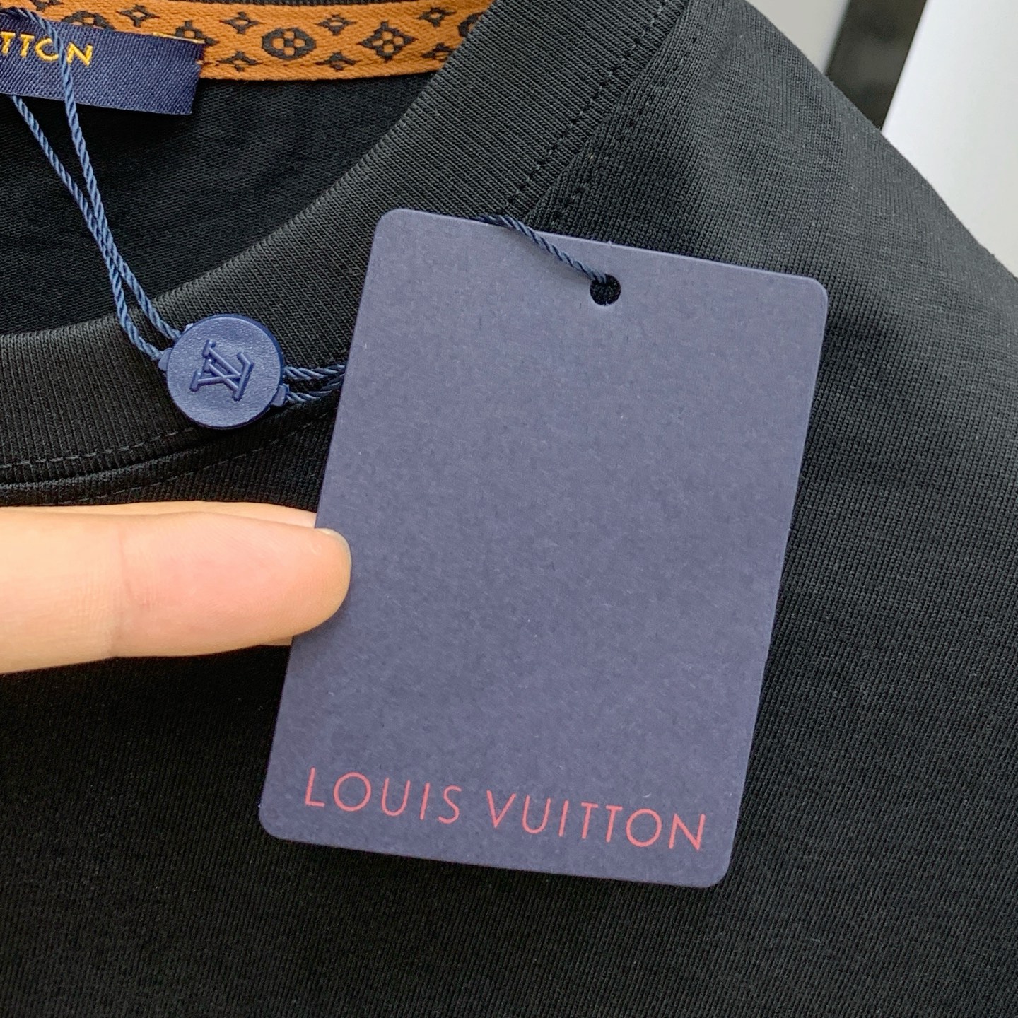 PLV2025夏季新款短袖T恤，个性艺术系列全网独家首发 百搭款细节处理完美纯棉面料十分精致 原版面料 