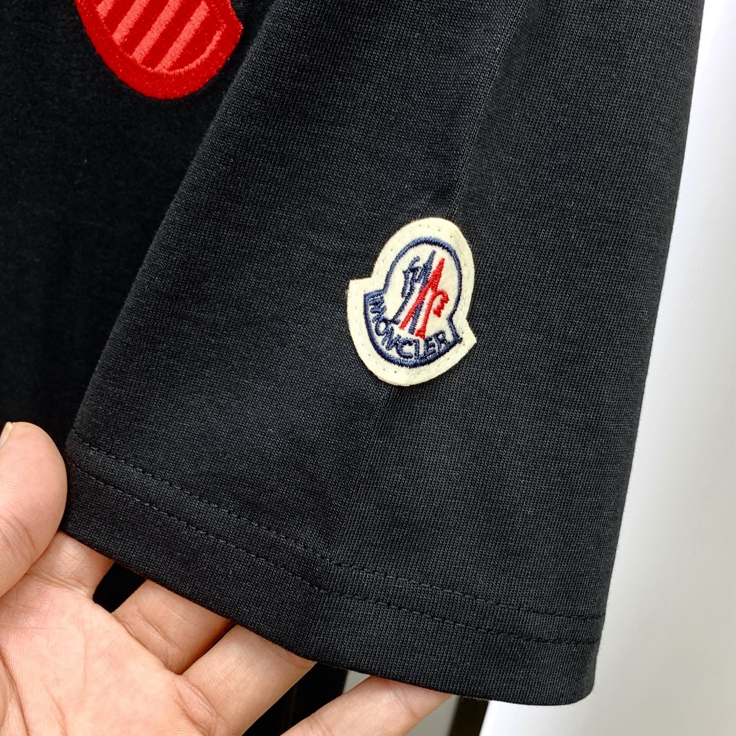 P蒙口2025夏季新款短袖T恤，个性艺术系列全网独家首发 百搭款细节处理完美纯棉面料十分精致 原版面料 