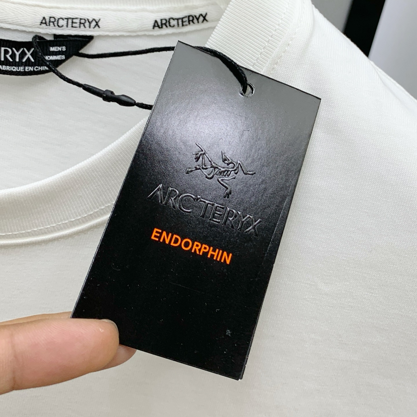 P始祖鸟2025夏季新款短袖T恤，个性艺术系列全网独家首发 百搭款细节处理完美纯棉面料十分精致 原版面料