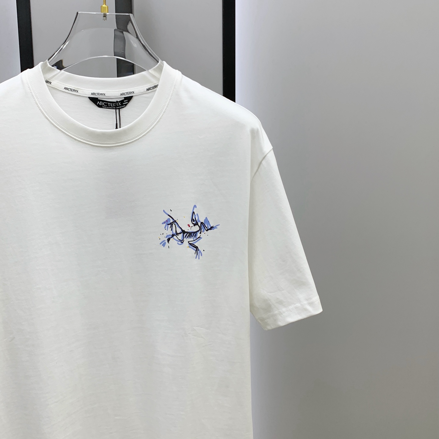 P始祖鸟2025夏季新款短袖T恤，个性艺术系列全网独家首发 百搭款细节处理完美纯棉面料十分精致 原版面料