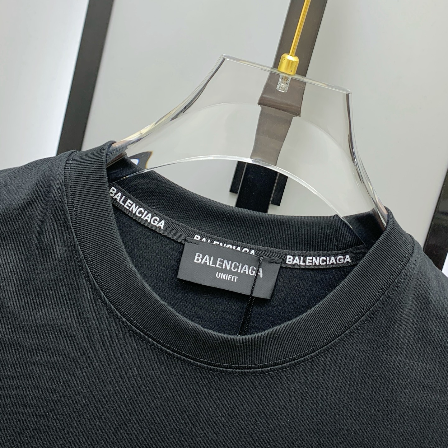 P巴黎世家2025夏季新款短袖T恤，个性艺术系列全网独家首发 百搭款细节处理完美纯棉面料十分精致 原版面